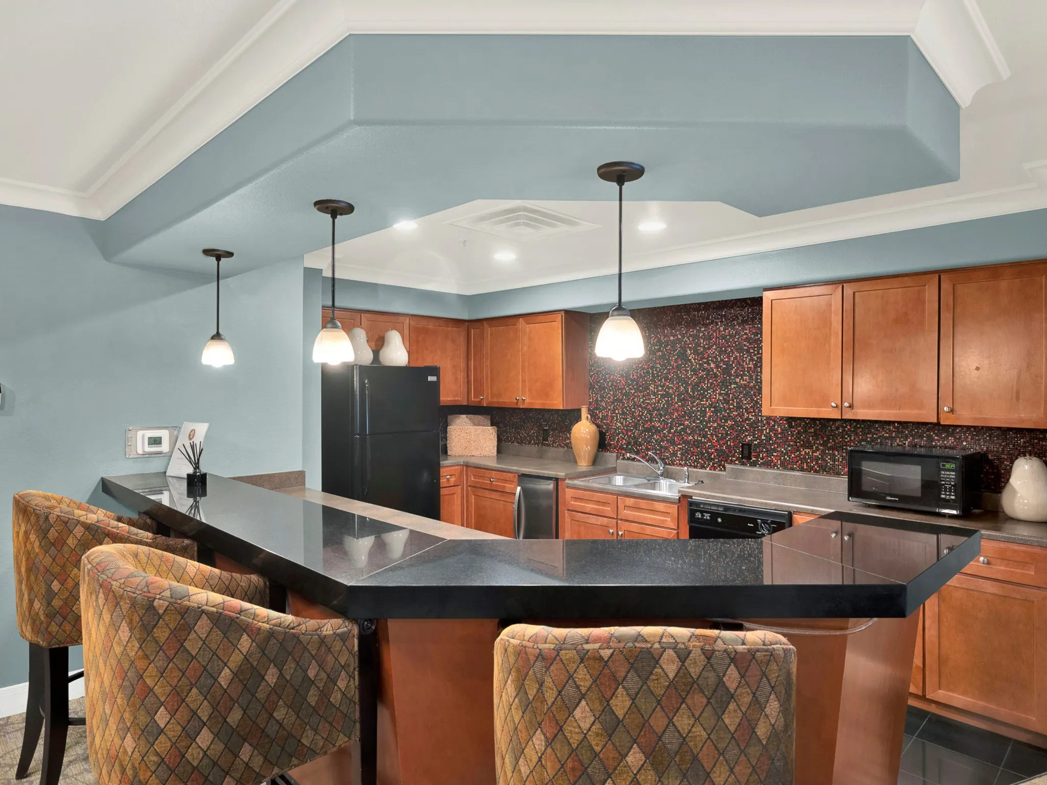 Condominium For Sale in Dallas County , 330 Las Colinas Boulevard E 228, Irving, Texas 75039, 1 Bedroom, 1 Bathroom, 1 Garage spaces, 733 Sqft, built in 2001, mls#21401357, Real Estate Agent in Irving, Homes For Sale in Dallas county, Homes For Sale in Irving, Realtor in Irving Texas, Real Estate Brokerage Independent Realty Texas, Luminita Cordes Realtor