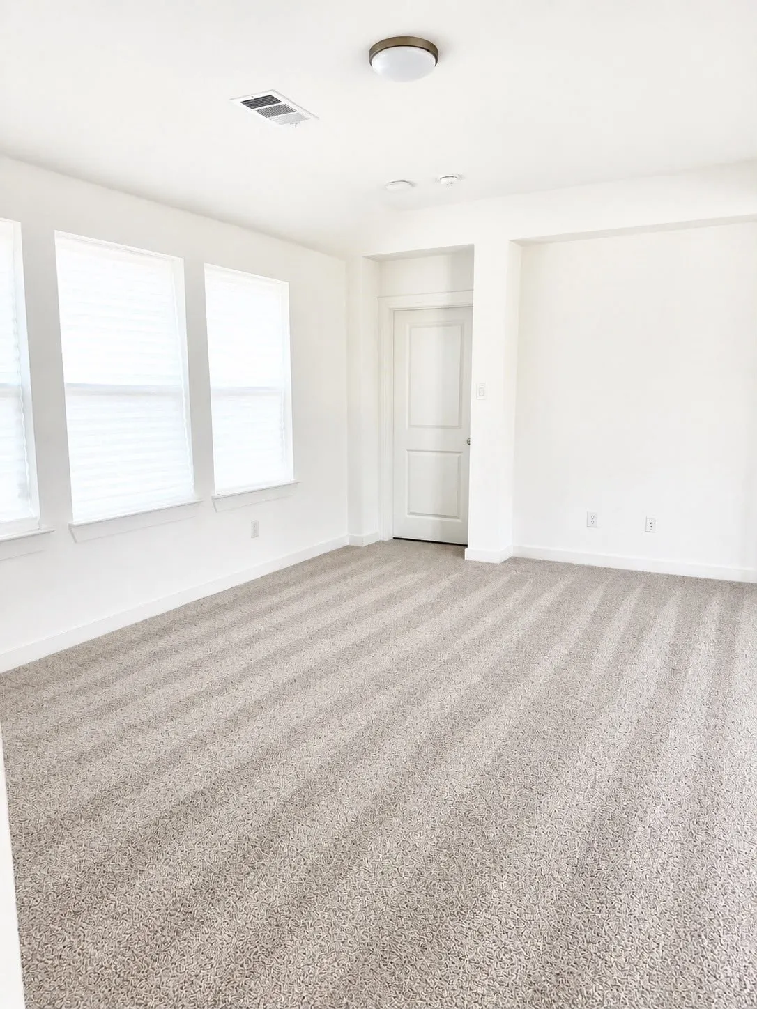Single Family Residence For Rent in Collin County , 2817 Epping Way, Celina, Texas 75009, 4 Bedroom, 3 Bathroom, 2 Garage spaces, 2,441 Sqft, built in 2023, mls#21401709, Real Estate Agent in Celina, Homes For Rent in Collin county, Homes For Rent in Celina, Realtor in Celina Texas, Real Estate Brokerage Independent Realty Texas, Luminita Cordes Realtor