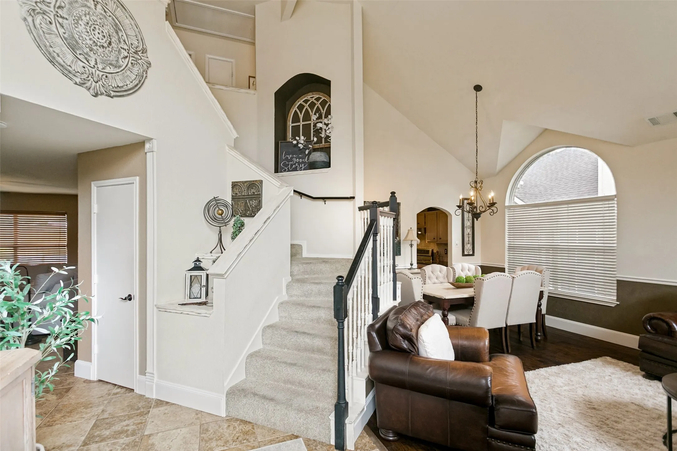 Single Family Residence For Sale in Collin County , 838 Heritage Parkway S, Allen, Texas 75002, 4 Bedroom, 3 Bathroom, 2 Garage spaces, 2,340 Sqft, built in 1994, mls#21400066, Real Estate Agent in Allen, Homes For Sale in Collin county, Homes For Sale in Allen, Realtor in Allen Texas, Real Estate Brokerage Independent Realty Texas, Luminita Cordes Realtor