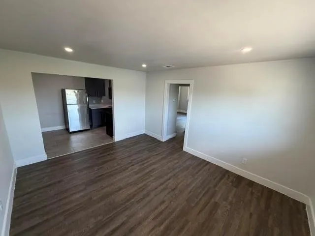 Apartment For Rent in Dallas County , 723 N Marsalis Avenue 205, Dallas, Texas 75203, 2 Bedroom, 1 Bathroom, Garage spaces, 753 Sqft, built in 1961, mls#21401714, Real Estate Agent in Dallas, Homes For Rent in Dallas county, Homes For Rent in Dallas, Realtor in Dallas Texas, Real Estate Brokerage Independent Realty Texas, Luminita Cordes Realtor