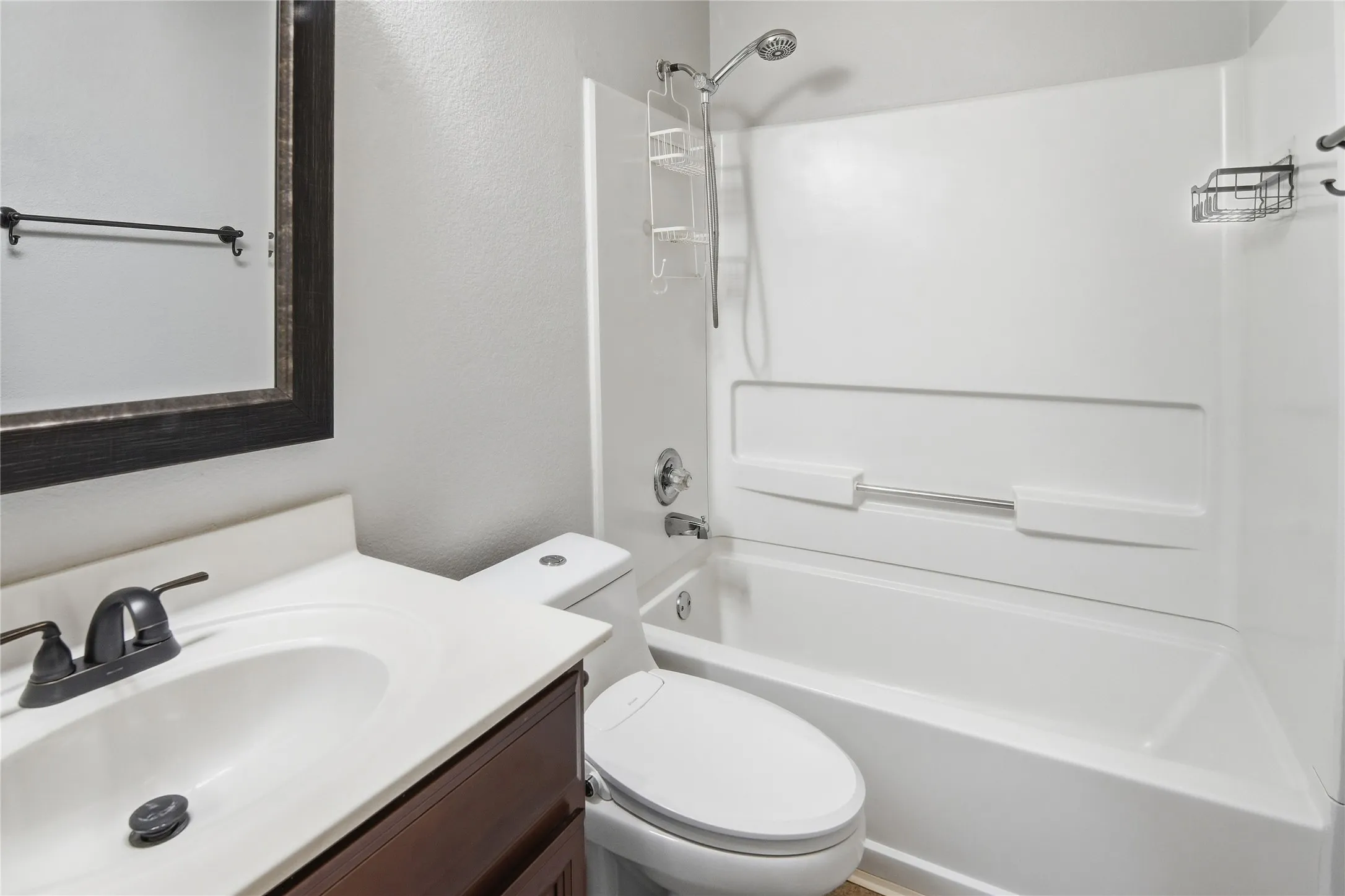 Single Family Residence For Sale in Tarrant County , 5725 Lionfish Way, Fort Worth, Texas 76131, 3 Bedroom, 2 Bathroom, 2 Garage spaces, 1,839 Sqft, built in 2004, mls#21401698, Real Estate Agent in Fort Worth, Homes For Sale in Tarrant county, Homes For Sale in Fort Worth, Realtor in Fort Worth Texas, Real Estate Brokerage Independent Realty Texas, Luminita Cordes Realtor