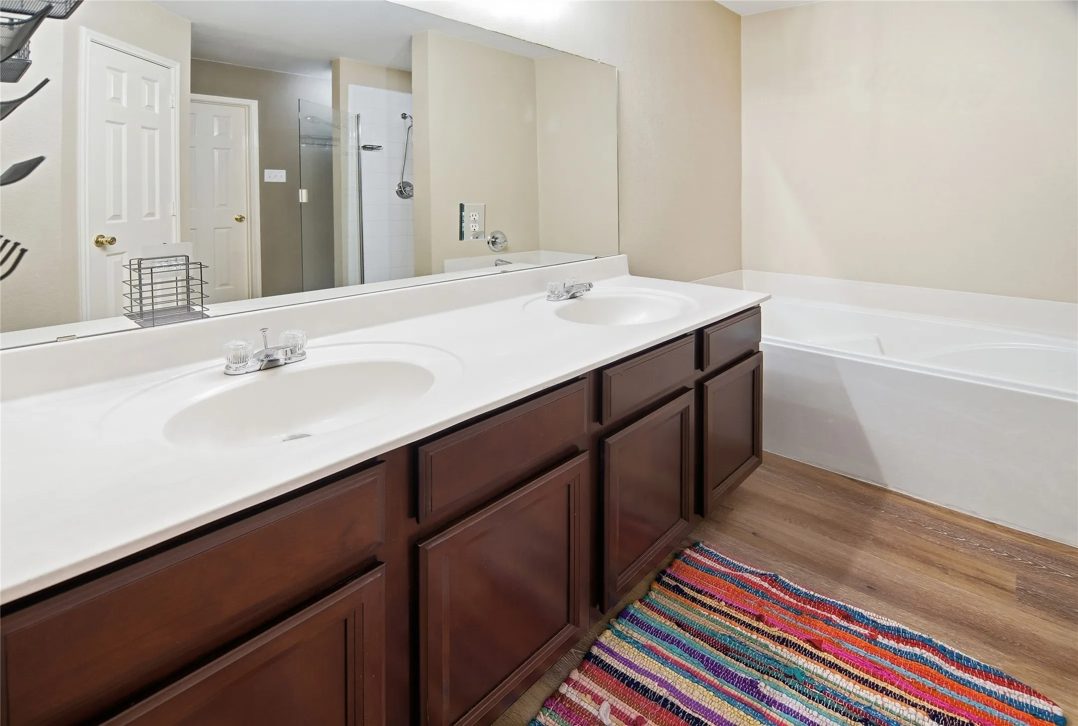 Single Family Residence For Sale in Tarrant County , 5725 Lionfish Way, Fort Worth, Texas 76131, 3 Bedroom, 2 Bathroom, 2 Garage spaces, 1,839 Sqft, built in 2004, mls#21401698, Real Estate Agent in Fort Worth, Homes For Sale in Tarrant county, Homes For Sale in Fort Worth, Realtor in Fort Worth Texas, Real Estate Brokerage Independent Realty Texas, Luminita Cordes Realtor