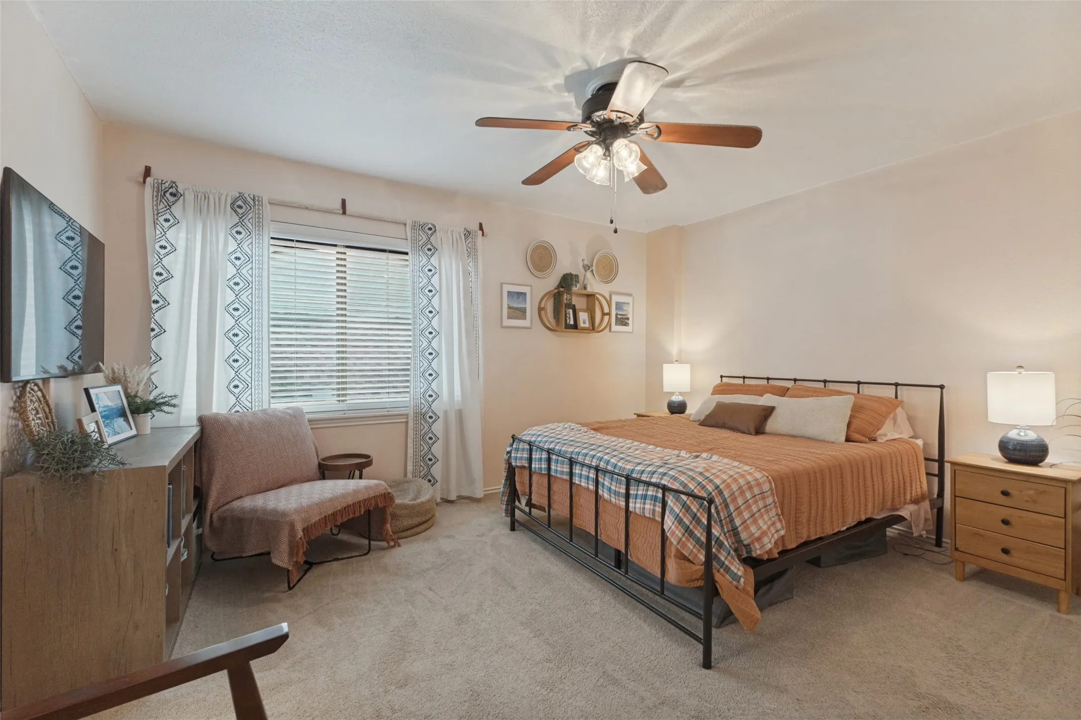 Upstairs bedroom