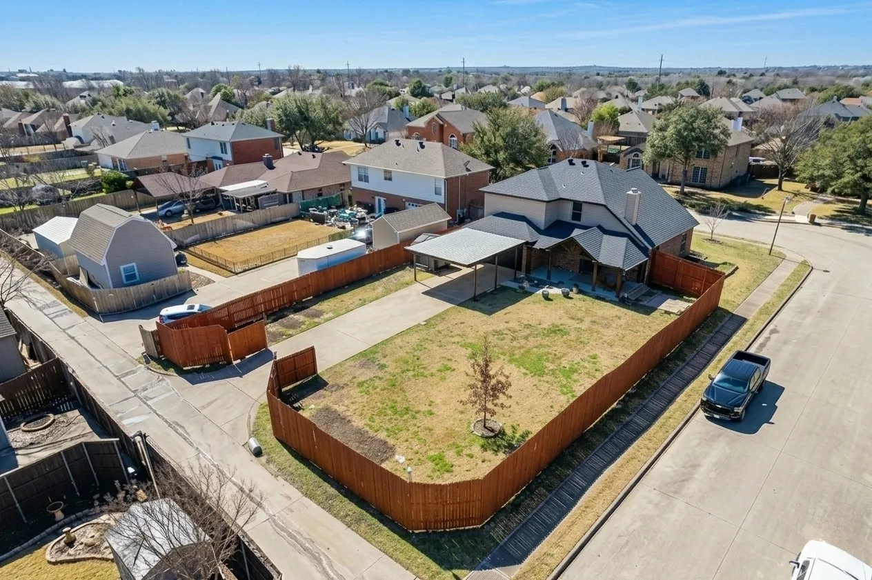 Single Family Residence For Sale in Collin County , 7022 Cottonwood Circle, Sachse, Texas 75048, 4 Bedroom, 3 Bathroom, 2 Garage spaces, 2,617 Sqft, built in 1994, mls#21401603, Real Estate Agent in Sachse, Homes For Sale in Collin county, Homes For Sale in Sachse, Realtor in Sachse Texas, Real Estate Brokerage Independent Realty Texas, Luminita Cordes Realtor