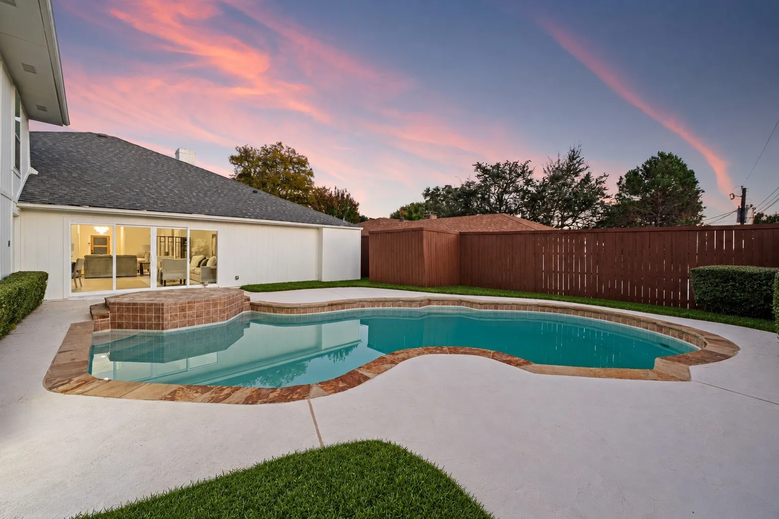 Single Family Residence For Sale in Dallas County , 8639 Clover Meadow Drive, Dallas, Texas 75243, 5 Bedroom, 4 Bathroom, 3 Garage spaces, 3,743 Sqft, built in 1976, mls#21401706, Real Estate Agent in Dallas, Homes For Sale in Dallas county, Homes For Sale in Dallas, Realtor in Dallas Texas, Real Estate Brokerage Independent Realty Texas, Luminita Cordes Realtor