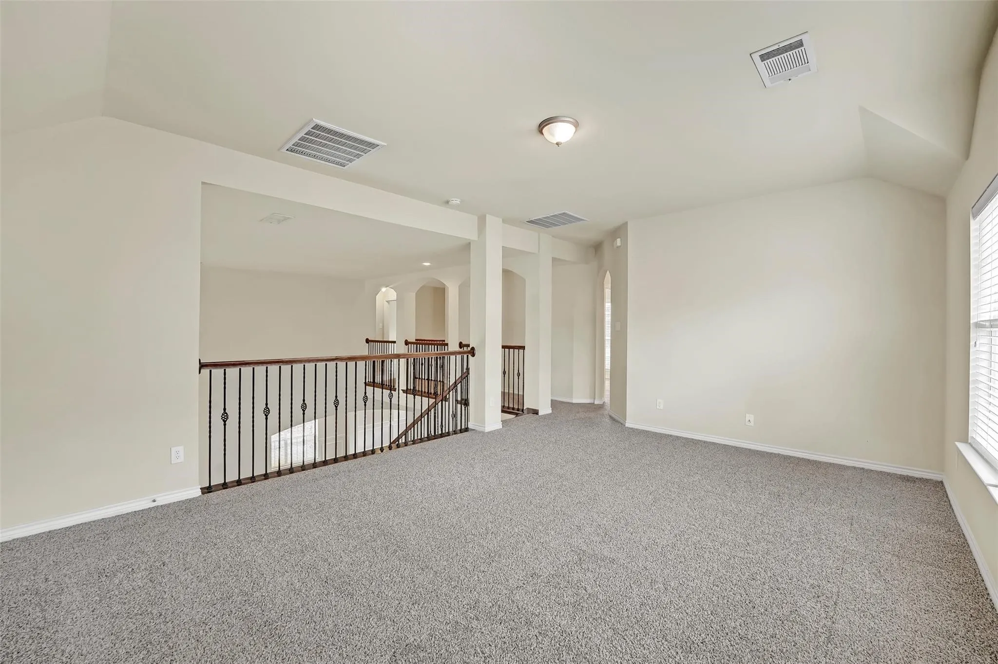 Single Family Residence For Rent in Collin County , 10438 Coach House Lane, Frisco, Texas 75035, 5 Bedroom, 4 Bathroom, 2 Garage spaces, 3,508 Sqft, built in 2006, mls#21400621, Real Estate Agent in Frisco, Homes For Rent in Collin county, Homes For Rent in Frisco, Realtor in Frisco Texas, Real Estate Brokerage Independent Realty Texas, Luminita Cordes Realtor