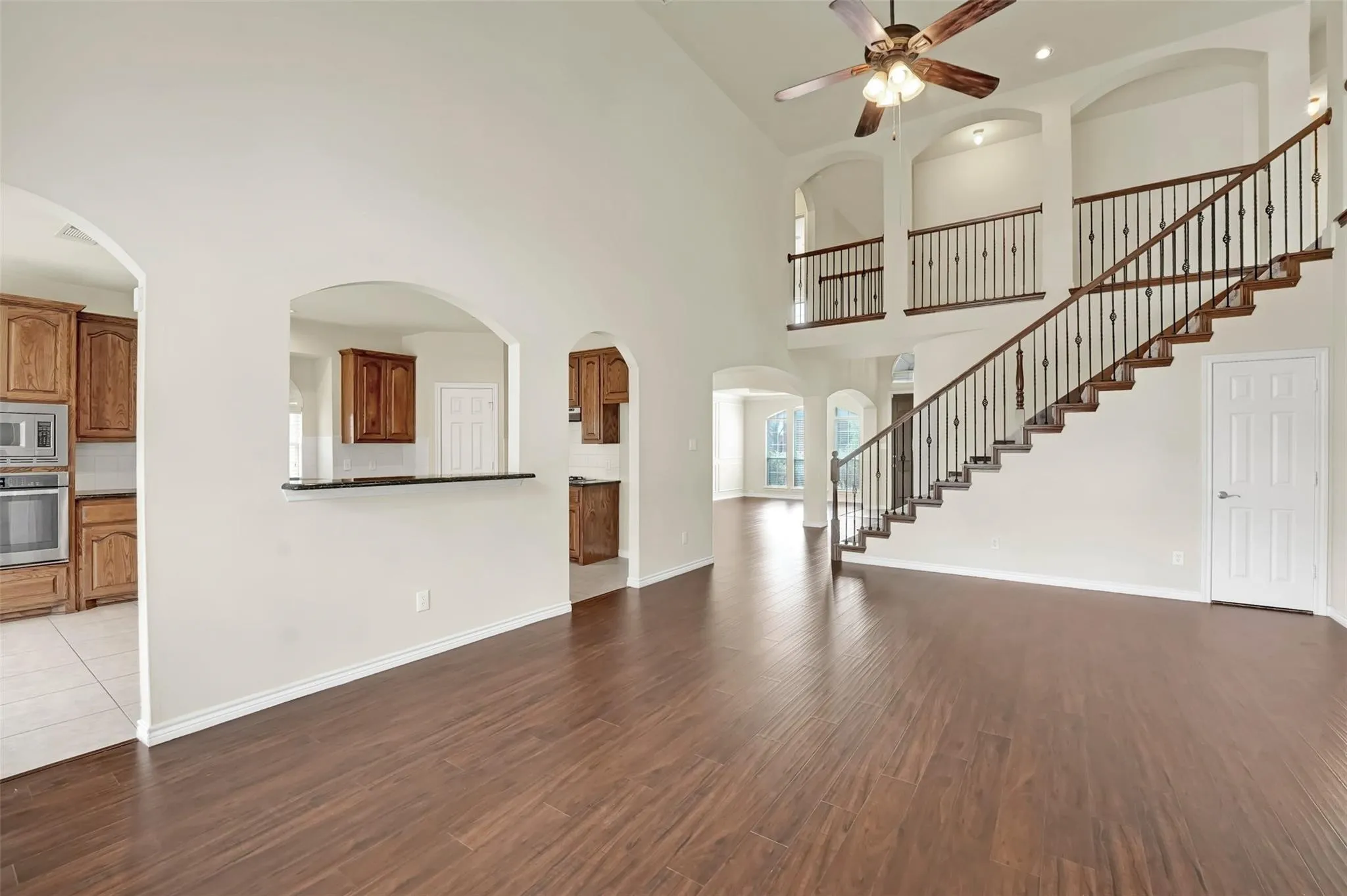Single Family Residence For Rent in Collin County , 10438 Coach House Lane, Frisco, Texas 75035, 5 Bedroom, 4 Bathroom, 2 Garage spaces, 3,508 Sqft, built in 2006, mls#21400621, Real Estate Agent in Frisco, Homes For Rent in Collin county, Homes For Rent in Frisco, Realtor in Frisco Texas, Real Estate Brokerage Independent Realty Texas, Luminita Cordes Realtor