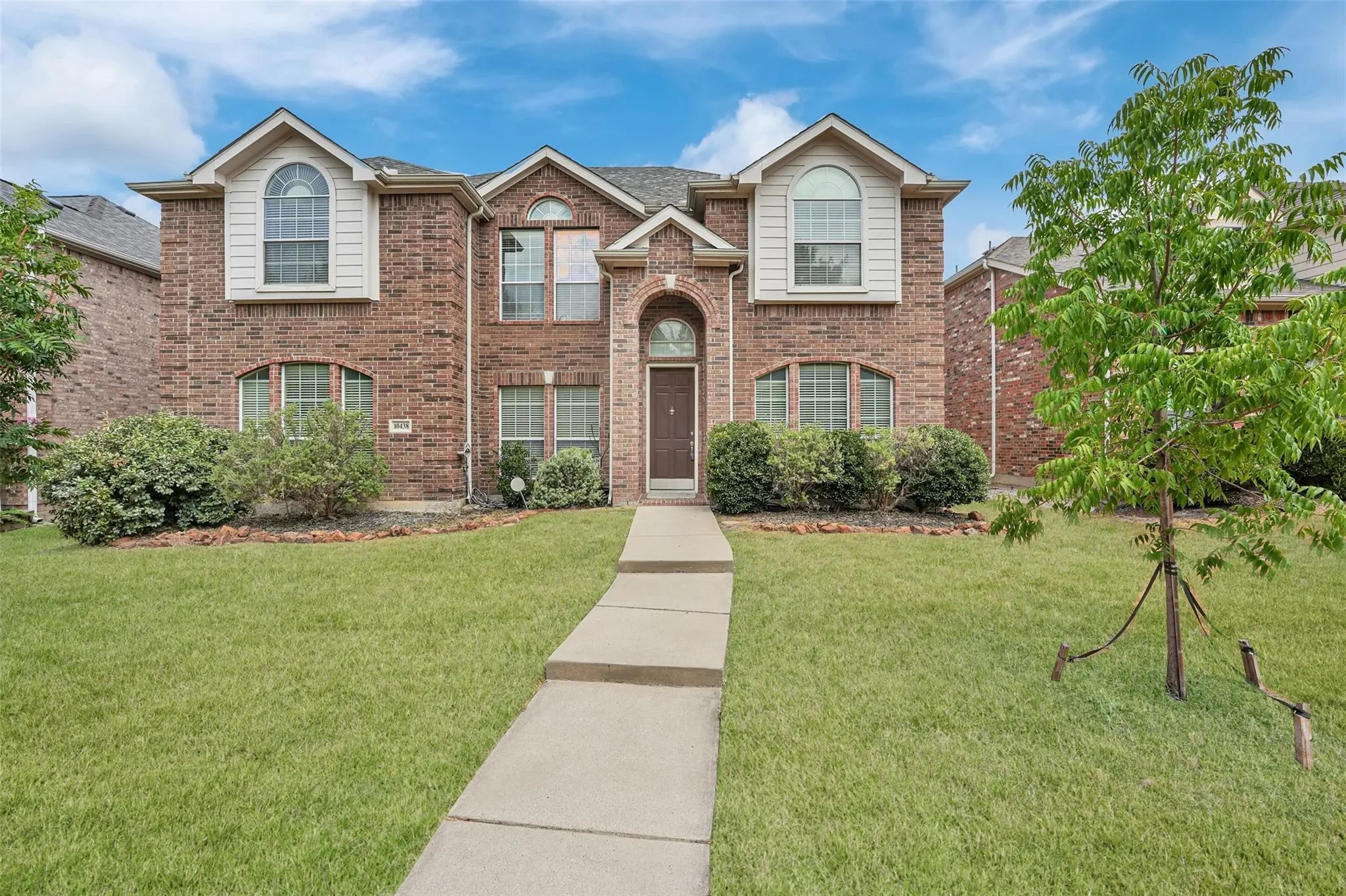 Single Family Residence For Rent in Collin County , 10438 Coach House Lane, Frisco, Texas 75035, 5 Bedroom, 4 Bathroom, 2 Garage spaces, 3,508 Sqft, built in 2006, mls#21400621, Real Estate Agent in Frisco, Homes For Rent in Collin county, Homes For Rent in Frisco, Realtor in Frisco Texas, Real Estate Brokerage Independent Realty Texas, Luminita Cordes Realtor