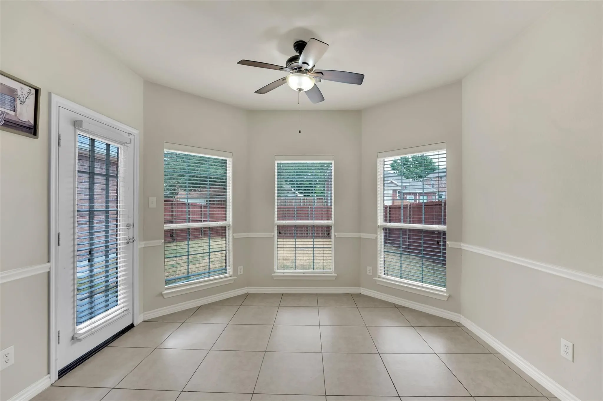 Single Family Residence For Rent in Collin County , 10438 Coach House Lane, Frisco, Texas 75035, 5 Bedroom, 4 Bathroom, 2 Garage spaces, 3,508 Sqft, built in 2006, mls#21400621, Real Estate Agent in Frisco, Homes For Rent in Collin county, Homes For Rent in Frisco, Realtor in Frisco Texas, Real Estate Brokerage Independent Realty Texas, Luminita Cordes Realtor
