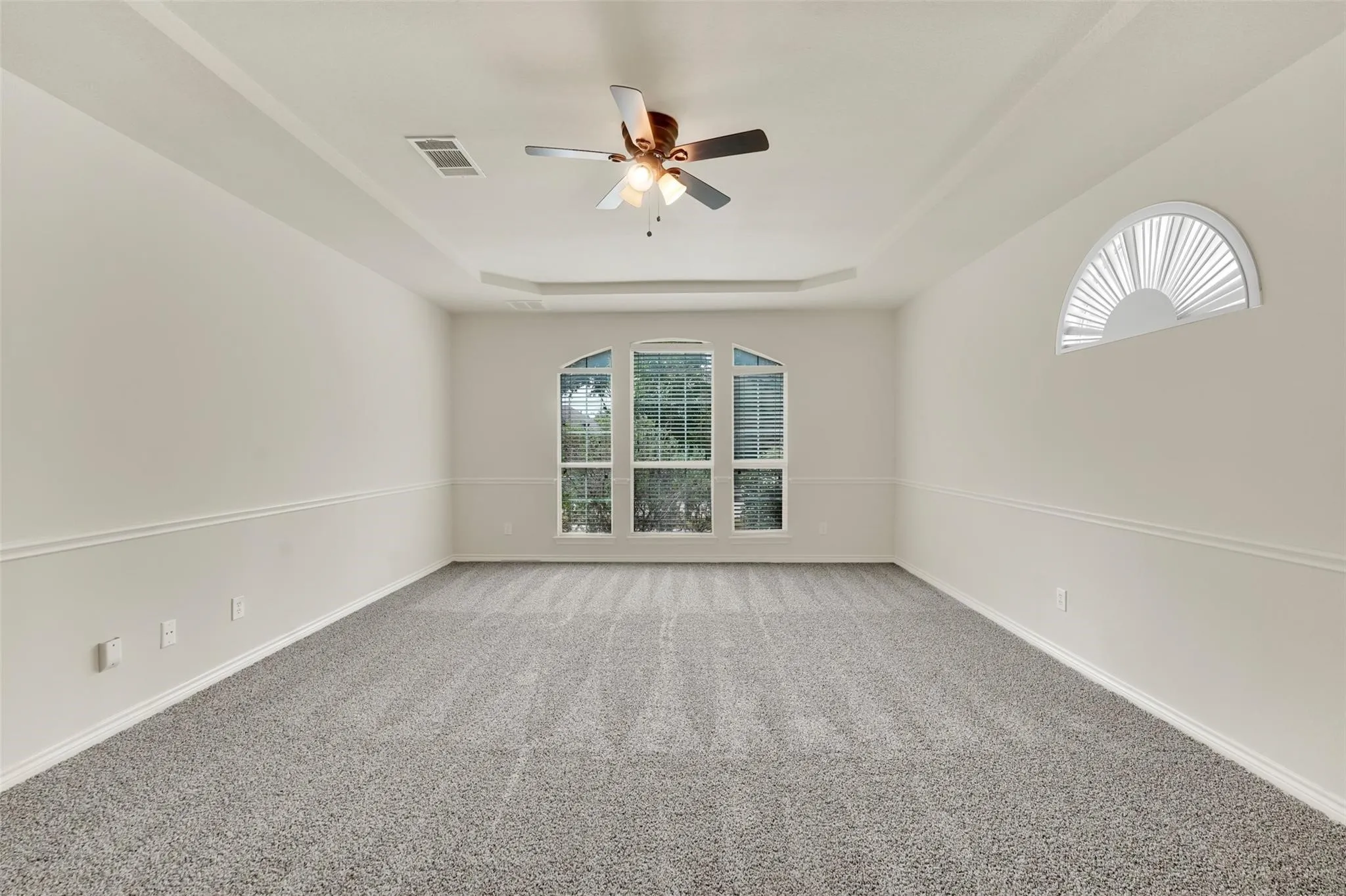 Single Family Residence For Rent in Collin County , 10438 Coach House Lane, Frisco, Texas 75035, 5 Bedroom, 4 Bathroom, 2 Garage spaces, 3,508 Sqft, built in 2006, mls#21400621, Real Estate Agent in Frisco, Homes For Rent in Collin county, Homes For Rent in Frisco, Realtor in Frisco Texas, Real Estate Brokerage Independent Realty Texas, Luminita Cordes Realtor