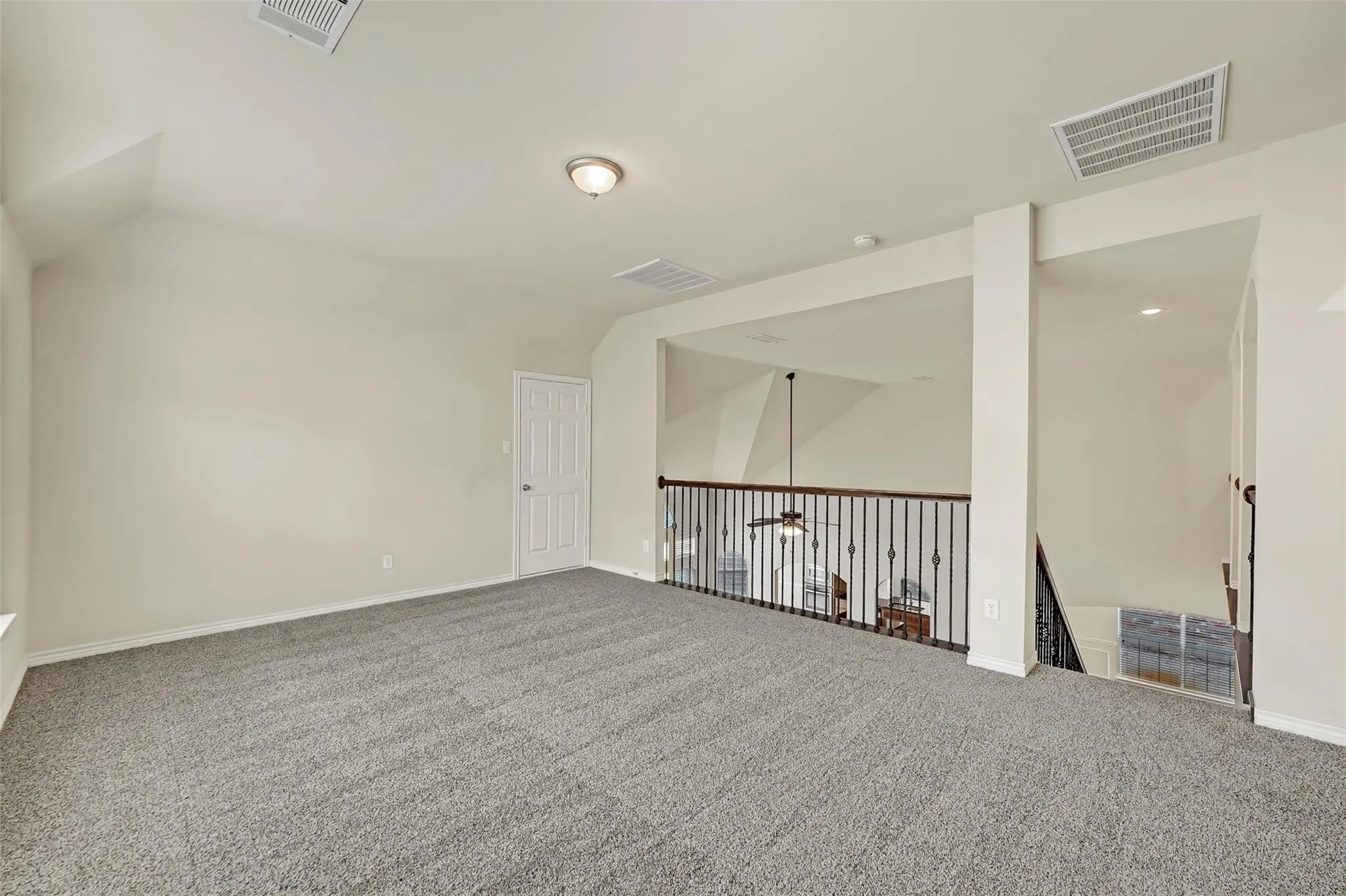 Single Family Residence For Rent in Collin County , 10438 Coach House Lane, Frisco, Texas 75035, 5 Bedroom, 4 Bathroom, 2 Garage spaces, 3,508 Sqft, built in 2006, mls#21400621, Real Estate Agent in Frisco, Homes For Rent in Collin county, Homes For Rent in Frisco, Realtor in Frisco Texas, Real Estate Brokerage Independent Realty Texas, Luminita Cordes Realtor