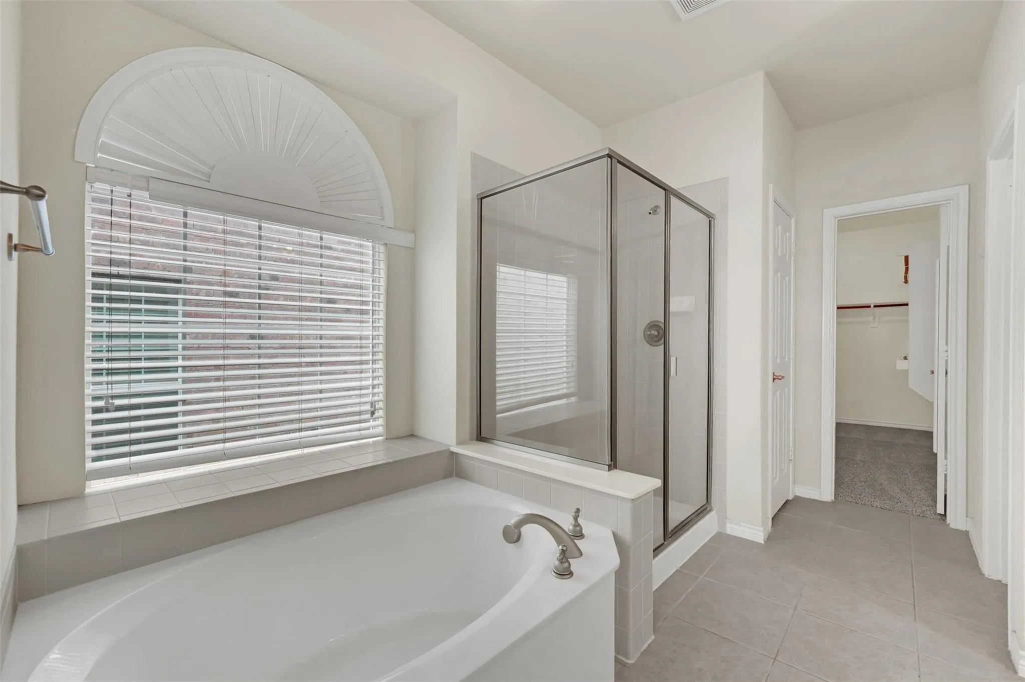 Single Family Residence For Rent in Collin County , 10438 Coach House Lane, Frisco, Texas 75035, 5 Bedroom, 4 Bathroom, 2 Garage spaces, 3,508 Sqft, built in 2006, mls#21400621, Real Estate Agent in Frisco, Homes For Rent in Collin county, Homes For Rent in Frisco, Realtor in Frisco Texas, Real Estate Brokerage Independent Realty Texas, Luminita Cordes Realtor
