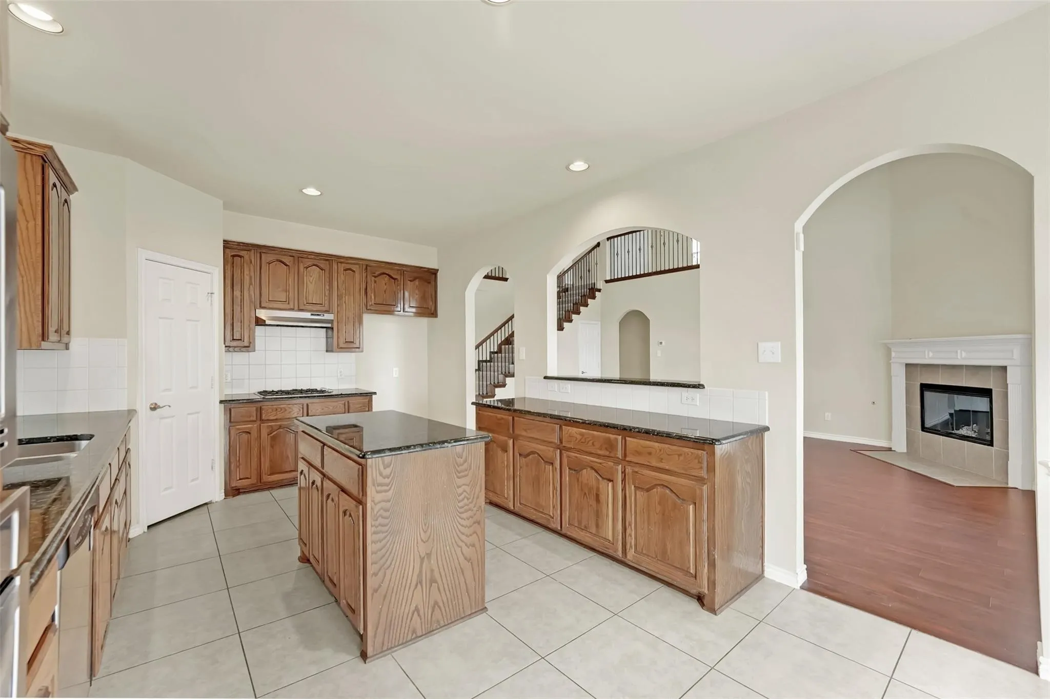 Single Family Residence For Rent in Collin County , 10438 Coach House Lane, Frisco, Texas 75035, 5 Bedroom, 4 Bathroom, 2 Garage spaces, 3,508 Sqft, built in 2006, mls#21400621, Real Estate Agent in Frisco, Homes For Rent in Collin county, Homes For Rent in Frisco, Realtor in Frisco Texas, Real Estate Brokerage Independent Realty Texas, Luminita Cordes Realtor