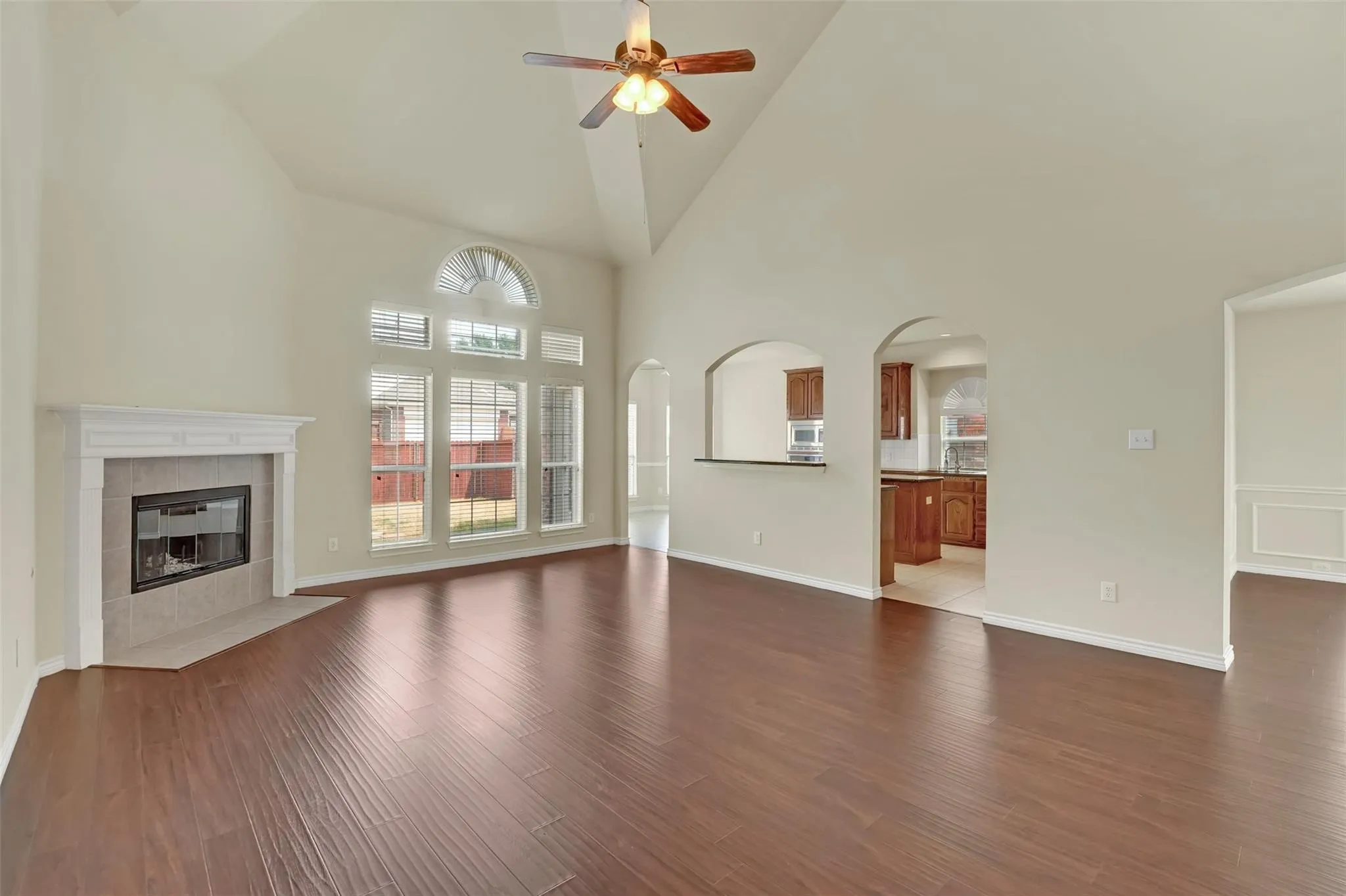 Single Family Residence For Rent in Collin County , 10438 Coach House Lane, Frisco, Texas 75035, 5 Bedroom, 4 Bathroom, 2 Garage spaces, 3,508 Sqft, built in 2006, mls#21400621, Real Estate Agent in Frisco, Homes For Rent in Collin county, Homes For Rent in Frisco, Realtor in Frisco Texas, Real Estate Brokerage Independent Realty Texas, Luminita Cordes Realtor