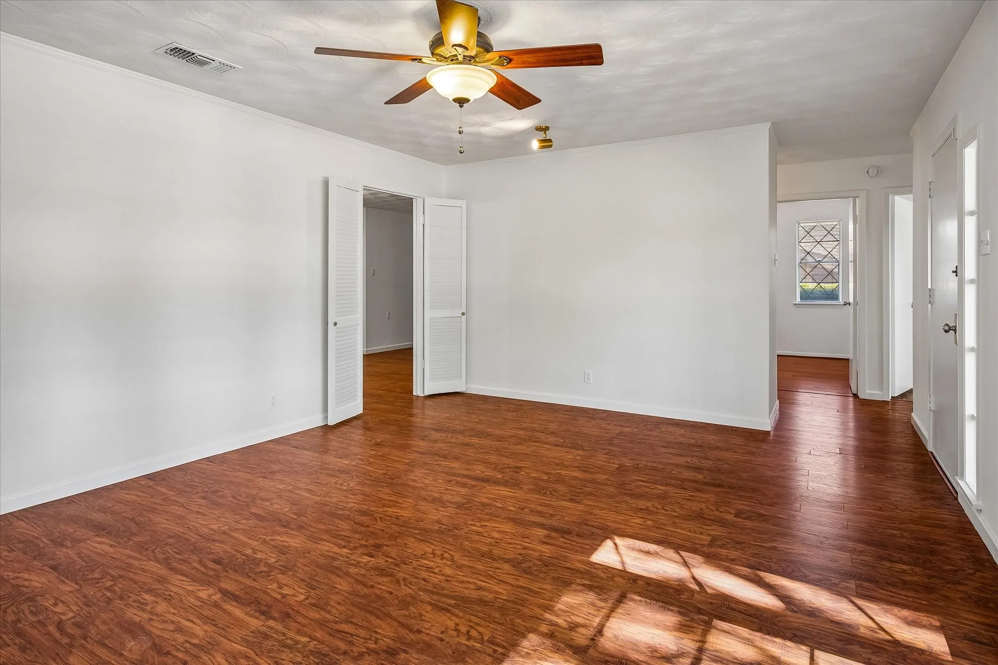 Large living area for entertaining