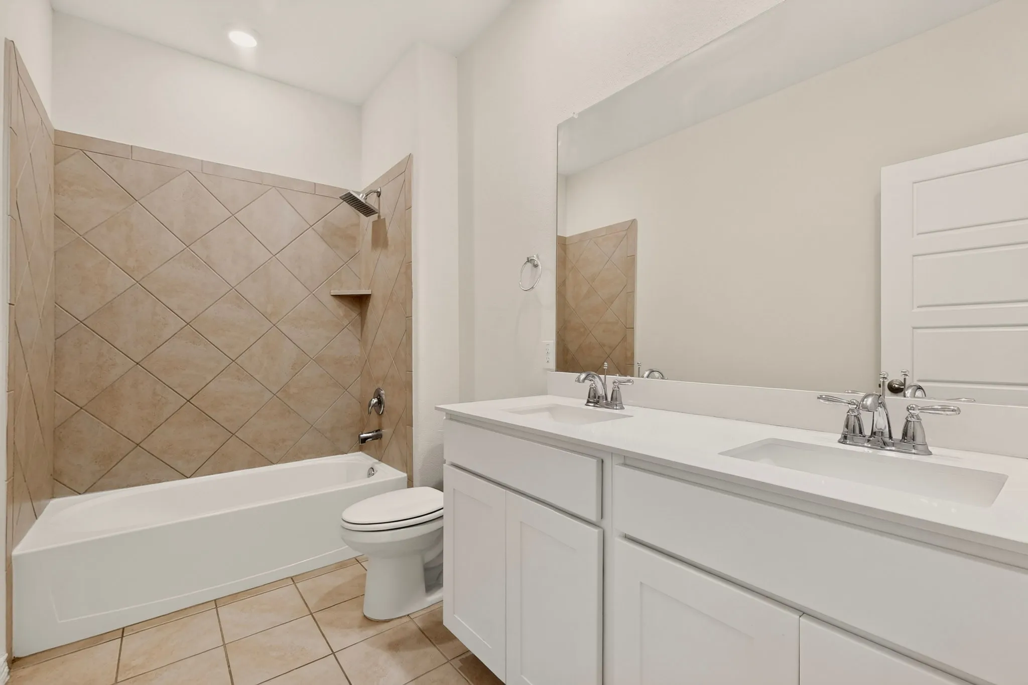 3 Bathroom upstairs