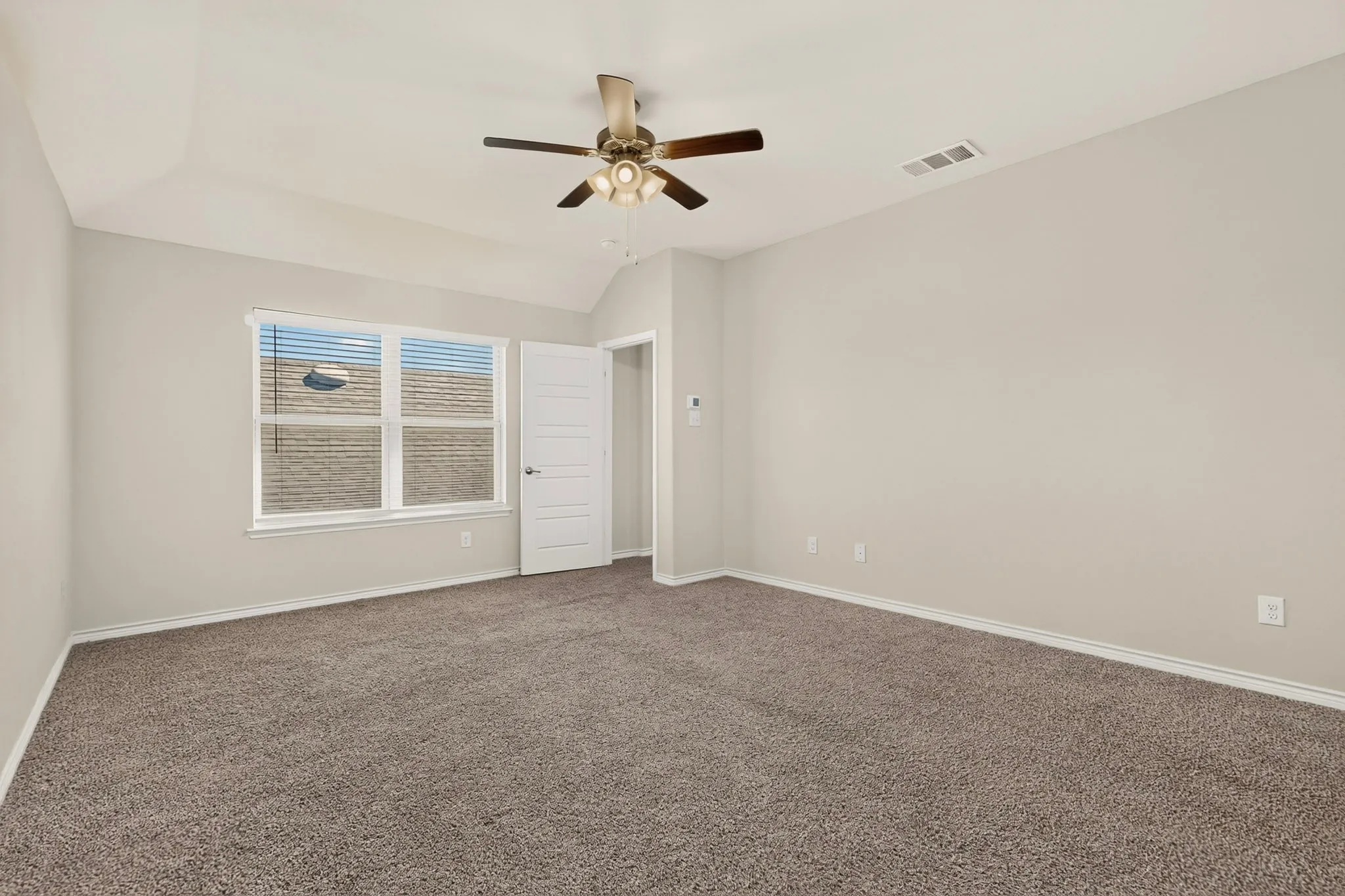Single Family Residence For Sale in Collin County , 1601 Princeton Drive, Celina, Texas 75009, 4 Bedroom, 3 Bathroom, 2 Garage spaces, 2,256 Sqft, built in 2021, mls#21399845, Real Estate Agent in Celina, Homes For Sale in Collin county, Homes For Sale in Celina, Realtor in Celina Texas, Real Estate Brokerage Independent Realty Texas, Luminita Cordes Realtor