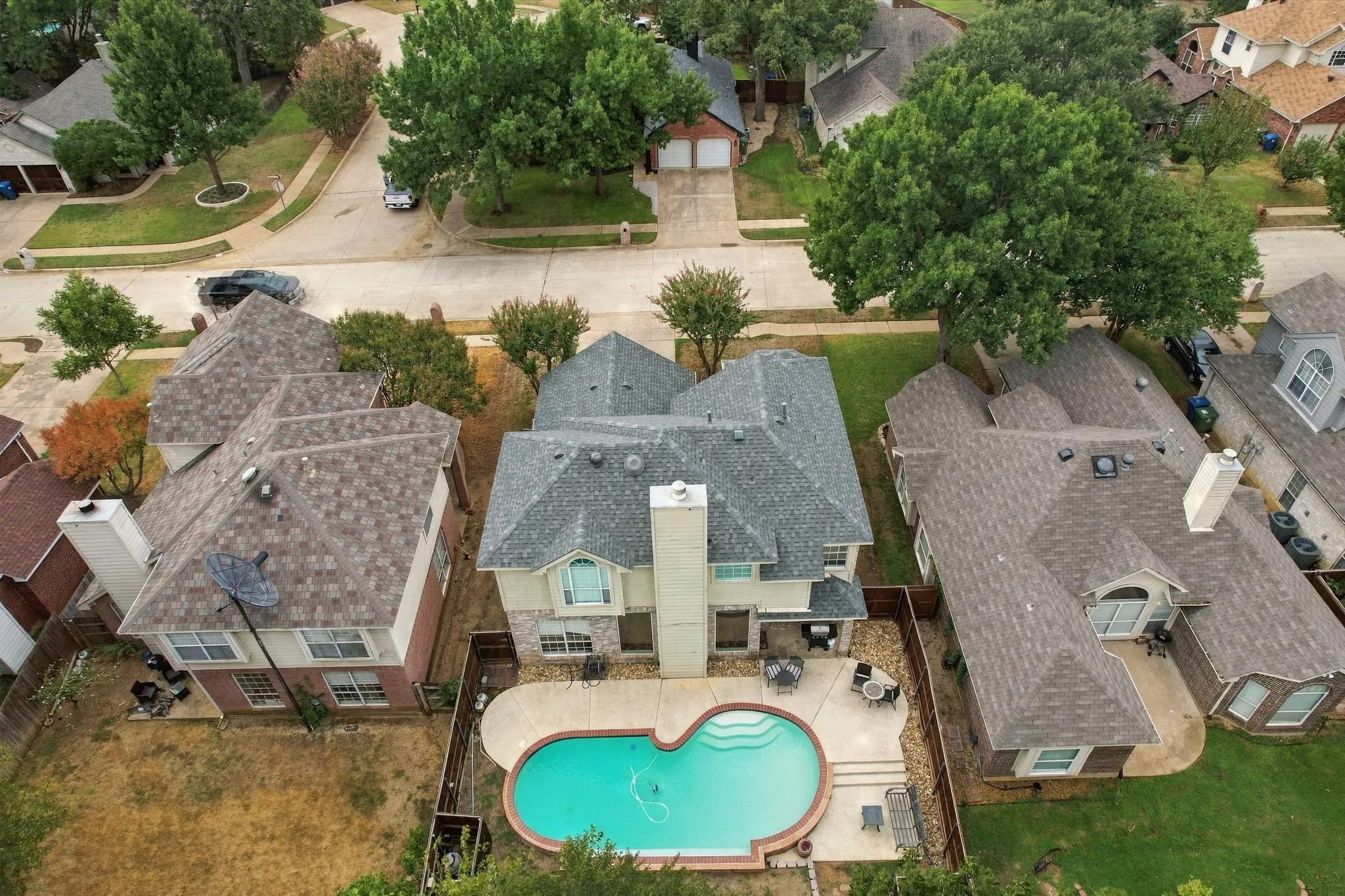Single Family Residence For Sale in Denton County , 2304 Grandview Drive, Flower Mound, Texas 75028, 4 Bedroom, 3 Bathroom, 2 Garage spaces, 1,820 Sqft, built in 1993, mls#21401738, Real Estate Agent in Flower Mound, Homes For Sale in Denton county, Homes For Sale in Flower Mound, Realtor in Flower Mound Texas, Real Estate Brokerage Independent Realty Texas, Luminita Cordes Realtor