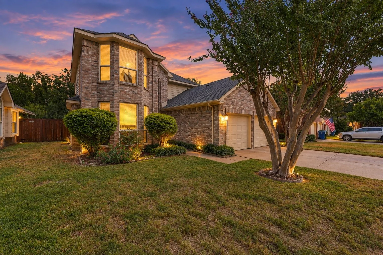 Single Family Residence For Sale in Denton County , 2304 Grandview Drive, Flower Mound, Texas 75028, 4 Bedroom, 3 Bathroom, 2 Garage spaces, 1,820 Sqft, built in 1993, mls#21401738, Real Estate Agent in Flower Mound, Homes For Sale in Denton county, Homes For Sale in Flower Mound, Realtor in Flower Mound Texas, Real Estate Brokerage Independent Realty Texas, Luminita Cordes Realtor
