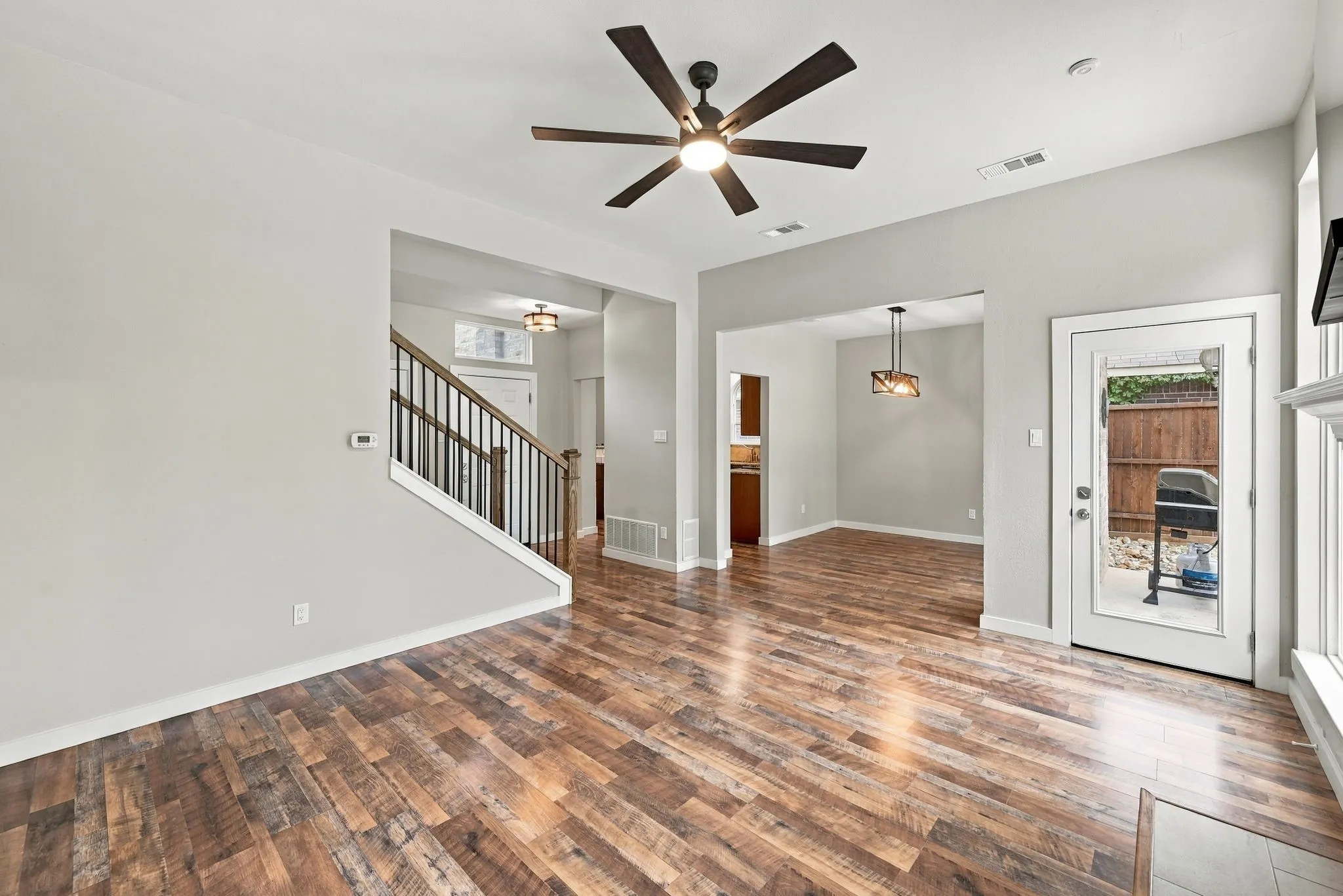Single Family Residence For Sale in Denton County , 2304 Grandview Drive, Flower Mound, Texas 75028, 4 Bedroom, 3 Bathroom, 2 Garage spaces, 1,820 Sqft, built in 1993, mls#21401738, Real Estate Agent in Flower Mound, Homes For Sale in Denton county, Homes For Sale in Flower Mound, Realtor in Flower Mound Texas, Real Estate Brokerage Independent Realty Texas, Luminita Cordes Realtor