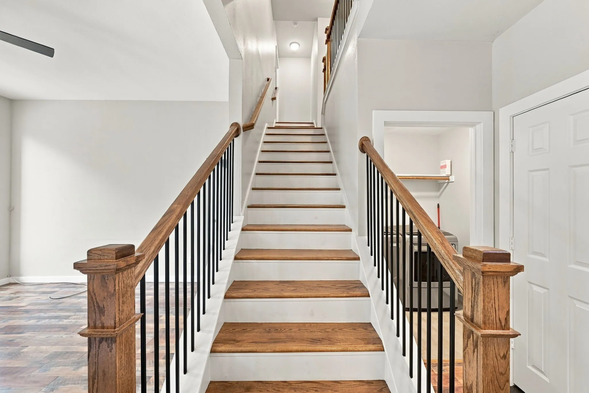 Single Family Residence For Sale in Denton County , 2304 Grandview Drive, Flower Mound, Texas 75028, 4 Bedroom, 3 Bathroom, 2 Garage spaces, 1,820 Sqft, built in 1993, mls#21401738, Real Estate Agent in Flower Mound, Homes For Sale in Denton county, Homes For Sale in Flower Mound, Realtor in Flower Mound Texas, Real Estate Brokerage Independent Realty Texas, Luminita Cordes Realtor