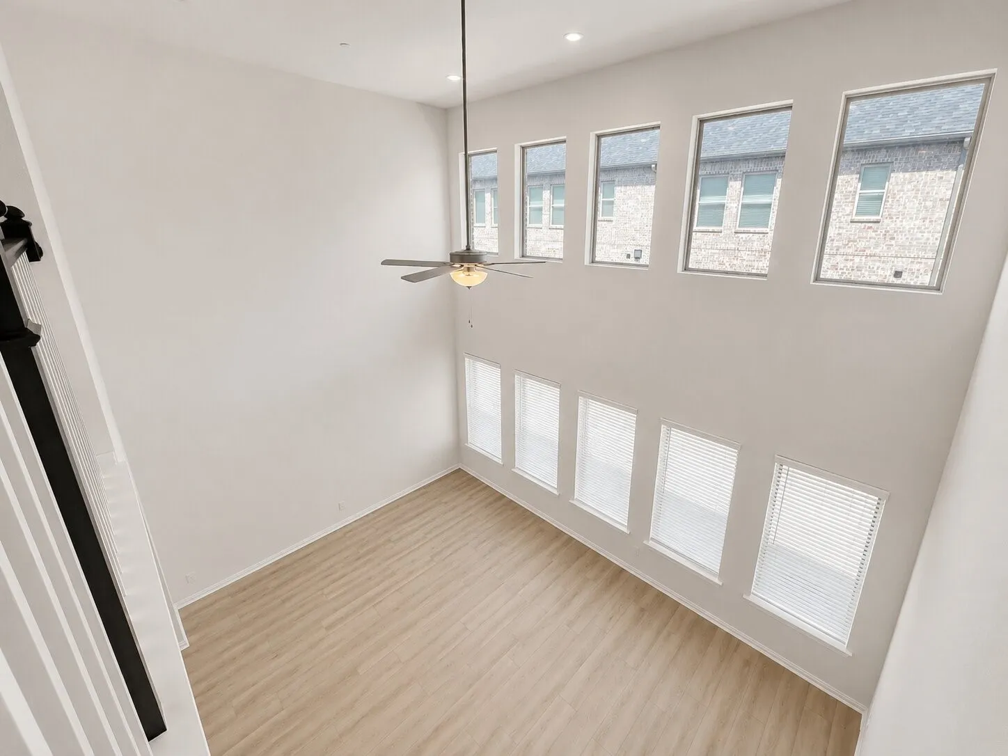 Townhouse For Rent in Denton County , 321 Ukiah Street, Lewisville, Texas 75056, 3 Bedroom, 3 Bathroom, 2 Garage spaces, 2,289 Sqft, built in 2022, mls#21401214, Real Estate Agent in Lewisville, Homes For Rent in Denton county, Homes For Rent in Lewisville, Realtor in Lewisville Texas, Real Estate Brokerage Independent Realty Texas, Luminita Cordes Realtor