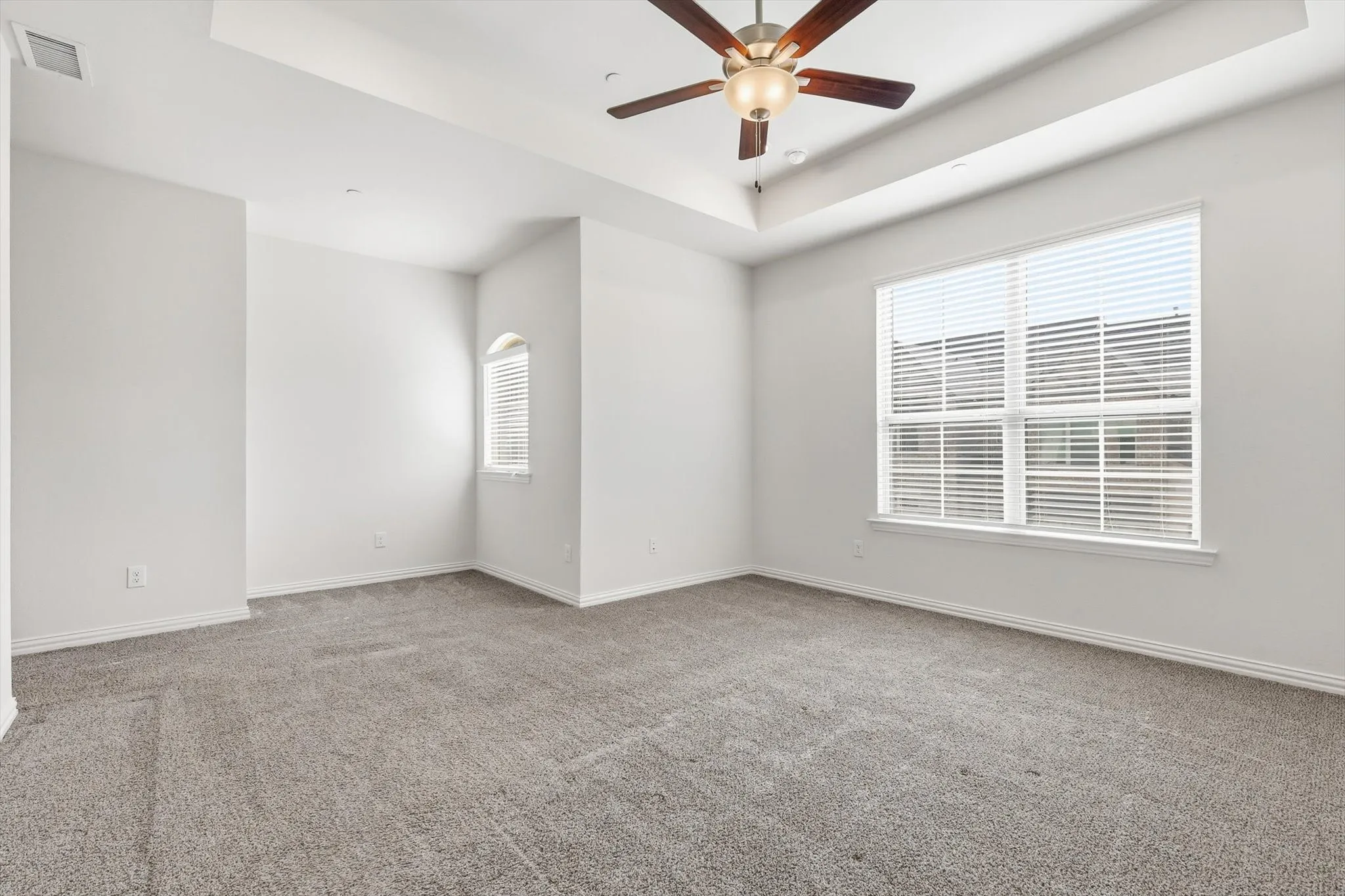 Townhouse For Rent in Denton County , 321 Ukiah Street, Lewisville, Texas 75056, 3 Bedroom, 3 Bathroom, 2 Garage spaces, 2,289 Sqft, built in 2022, mls#21401214, Real Estate Agent in Lewisville, Homes For Rent in Denton county, Homes For Rent in Lewisville, Realtor in Lewisville Texas, Real Estate Brokerage Independent Realty Texas, Luminita Cordes Realtor