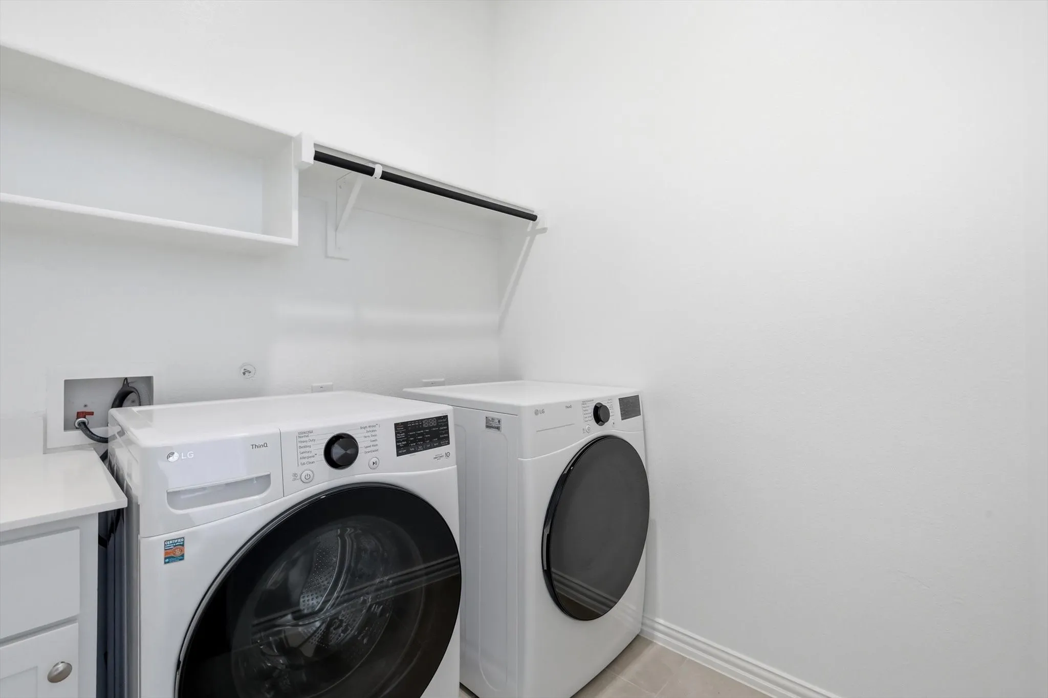 Townhouse For Rent in Denton County , 321 Ukiah Street, Lewisville, Texas 75056, 3 Bedroom, 3 Bathroom, 2 Garage spaces, 2,289 Sqft, built in 2022, mls#21401214, Real Estate Agent in Lewisville, Homes For Rent in Denton county, Homes For Rent in Lewisville, Realtor in Lewisville Texas, Real Estate Brokerage Independent Realty Texas, Luminita Cordes Realtor