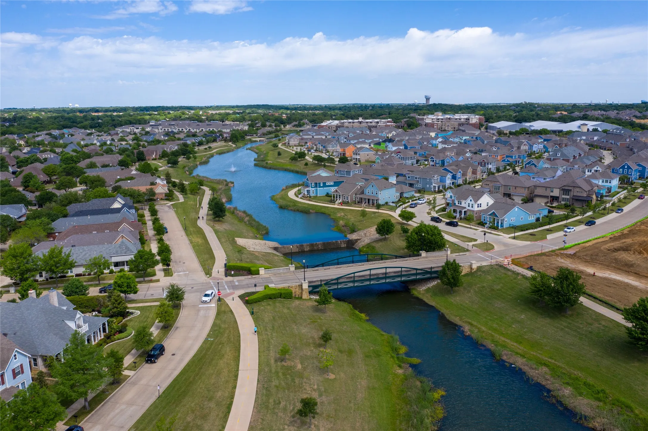 Townhouse For Rent in Tarrant County , 8068 Caladium Drive, North Richland Hills, Texas 76180, 2 Bedroom, 3 Bathroom, 2 Garage spaces, 1,547 Sqft, built in 2006, mls#21398196, Real Estate Agent in North Richland Hills, Homes For Rent in Tarrant county, Homes For Rent in North Richland Hills, Realtor in North Richland Hills Texas, Real Estate Brokerage Independent Realty Texas, Luminita Cordes Realtor