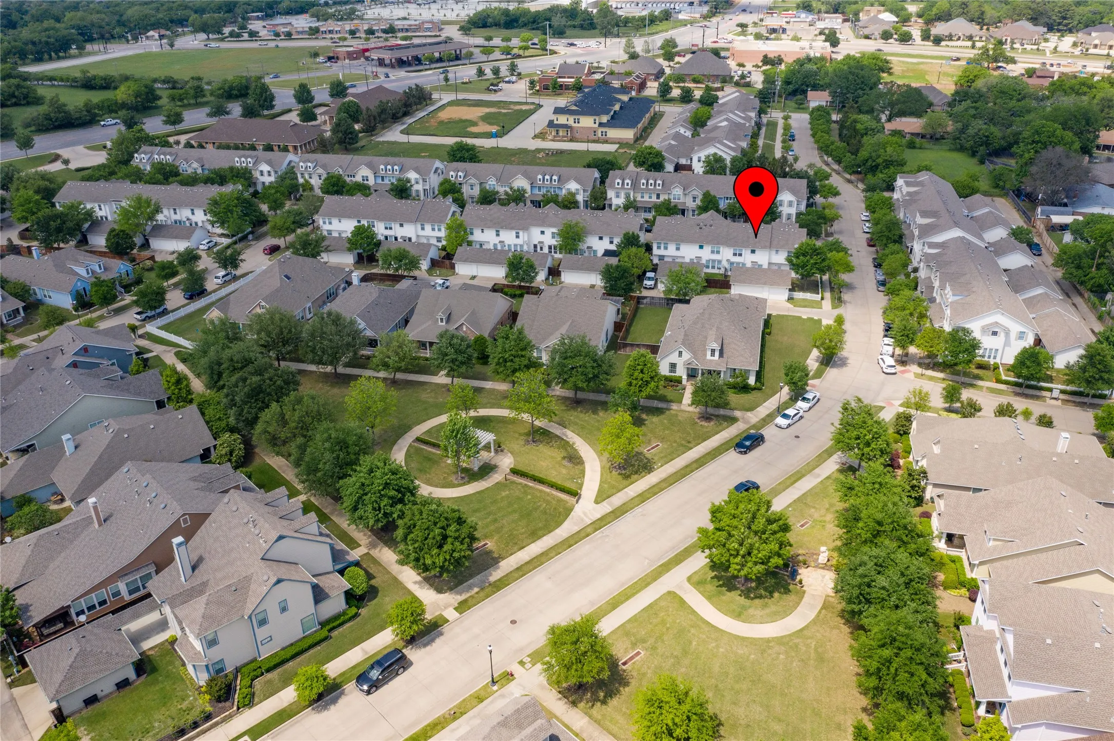 Townhouse For Rent in Tarrant County , 8068 Caladium Drive, North Richland Hills, Texas 76180, 2 Bedroom, 3 Bathroom, 2 Garage spaces, 1,547 Sqft, built in 2006, mls#21398196, Real Estate Agent in North Richland Hills, Homes For Rent in Tarrant county, Homes For Rent in North Richland Hills, Realtor in North Richland Hills Texas, Real Estate Brokerage Independent Realty Texas, Luminita Cordes Realtor