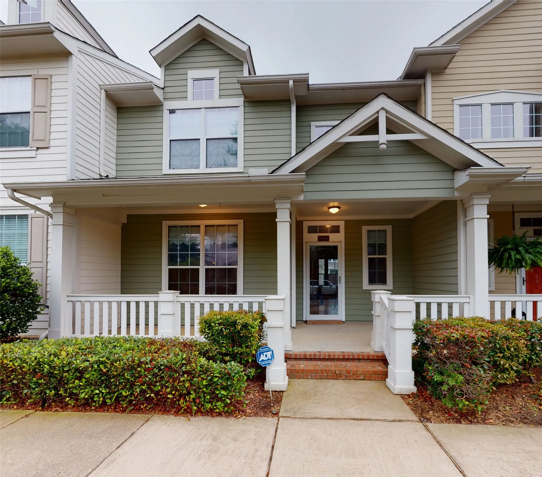 Townhouse For Rent in Tarrant County , 8068 Caladium Drive, North Richland Hills, Texas 76180, 2 Bedroom, 3 Bathroom, 2 Garage spaces, 1,547 Sqft, built in 2006, mls#21398196, Real Estate Agent in North Richland Hills, Homes For Rent in Tarrant county, Homes For Rent in North Richland Hills, Realtor in North Richland Hills Texas, Real Estate Brokerage Independent Realty Texas, Luminita Cordes Realtor