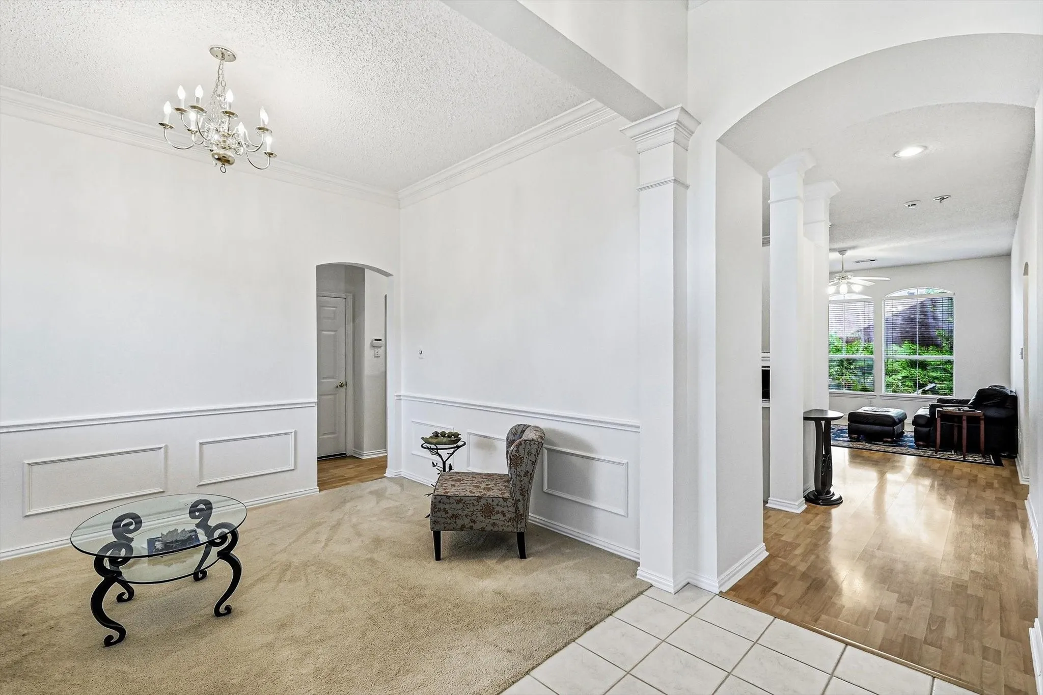 Single Family Residence For Sale in Tarrant County , 2900 Woodhaven Drive, Grapevine, Texas 76051, 3 Bedroom, 2 Bathroom, 2 Garage spaces, 2,209 Sqft, built in 1994, mls#21393705, Real Estate Agent in Grapevine, Homes For Sale in Tarrant county, Homes For Sale in Grapevine, Realtor in Grapevine Texas, Real Estate Brokerage Independent Realty Texas, Luminita Cordes Realtor