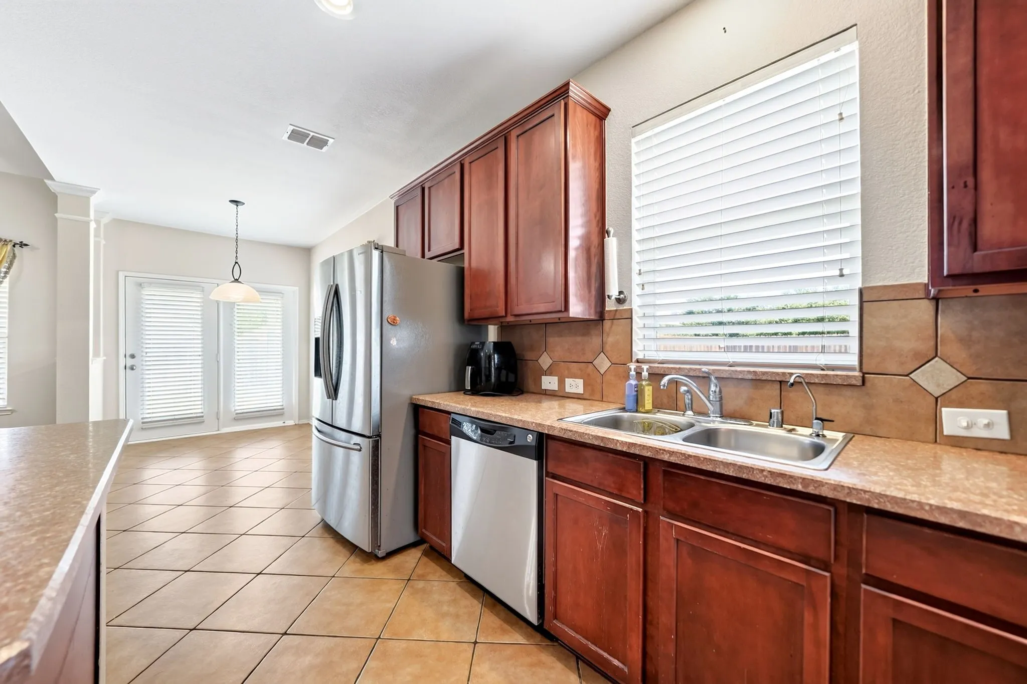 Single Family Residence For Sale in Kaufman County , 1016 Weeson Road, Forney, Texas 75126, 4 Bedroom, 3 Bathroom, 2 Garage spaces, 2,510 Sqft, built in 2007, mls#21401748, Real Estate Agent in Forney, Homes For Sale in Kaufman county, Homes For Sale in Forney, Realtor in Forney Texas, Real Estate Brokerage Independent Realty Texas, Luminita Cordes Realtor