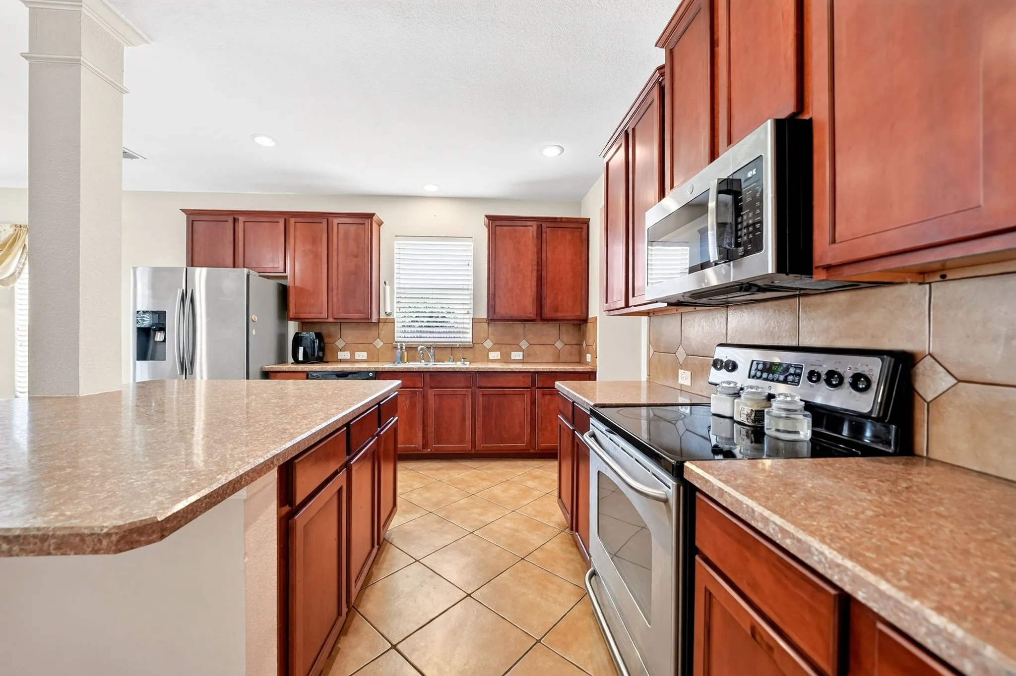 Single Family Residence For Sale in Kaufman County , 1016 Weeson Road, Forney, Texas 75126, 4 Bedroom, 3 Bathroom, 2 Garage spaces, 2,510 Sqft, built in 2007, mls#21401748, Real Estate Agent in Forney, Homes For Sale in Kaufman county, Homes For Sale in Forney, Realtor in Forney Texas, Real Estate Brokerage Independent Realty Texas, Luminita Cordes Realtor
