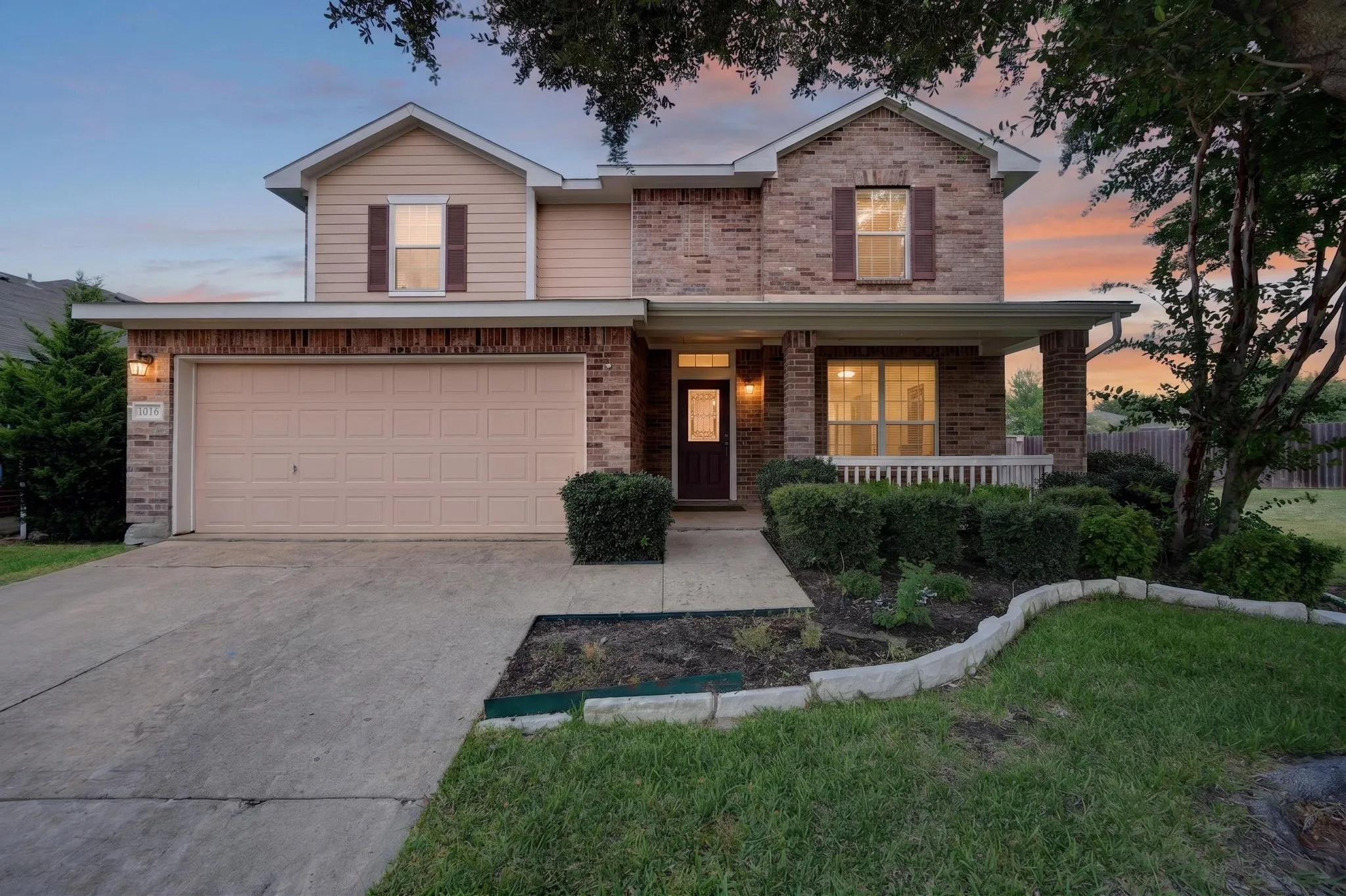 Single Family Residence For Sale in Kaufman County , 1016 Weeson Road, Forney, Texas 75126, 4 Bedroom, 3 Bathroom, 2 Garage spaces, 2,510 Sqft, built in 2007, mls#21401748, Real Estate Agent in Forney, Homes For Sale in Kaufman county, Homes For Sale in Forney, Realtor in Forney Texas, Real Estate Brokerage Independent Realty Texas, Luminita Cordes Realtor