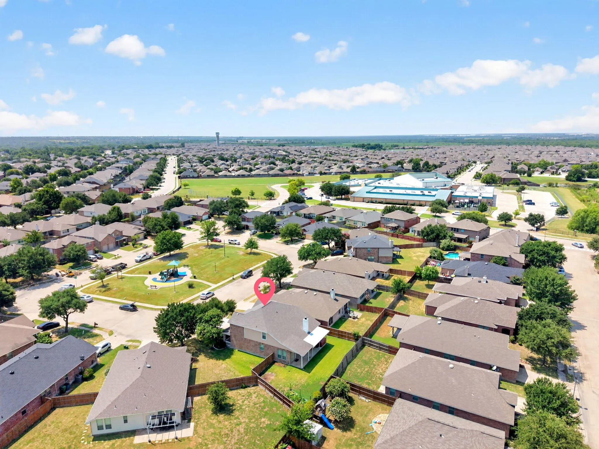 Single Family Residence For Sale in Kaufman County , 1016 Weeson Road, Forney, Texas 75126, 4 Bedroom, 3 Bathroom, 2 Garage spaces, 2,510 Sqft, built in 2007, mls#21401748, Real Estate Agent in Forney, Homes For Sale in Kaufman county, Homes For Sale in Forney, Realtor in Forney Texas, Real Estate Brokerage Independent Realty Texas, Luminita Cordes Realtor
