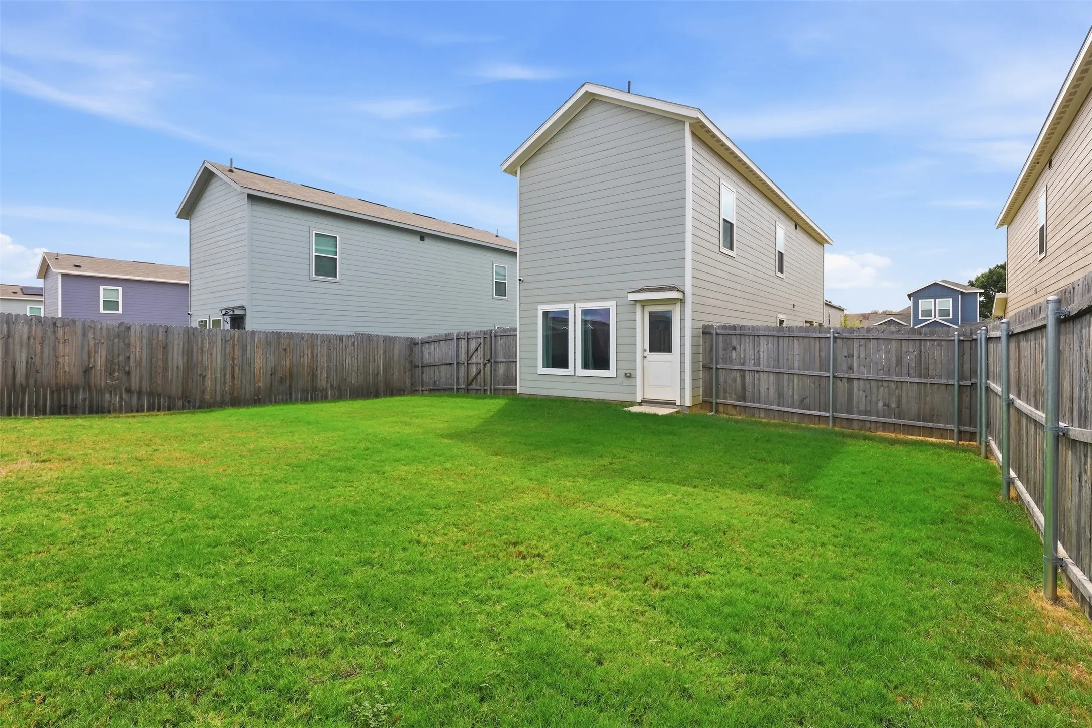 Single Family Residence For Sale in Tarrant County , 1429 Teak Lane, Fort Worth, Texas 76140, 3 Bedroom, 3 Bathroom, 2 Garage spaces, 1,256 Sqft, built in 2024, mls#21401751, Real Estate Agent in Fort Worth, Homes For Sale in Tarrant county, Homes For Sale in Fort Worth, Realtor in Fort Worth Texas, Real Estate Brokerage Independent Realty Texas, Luminita Cordes Realtor