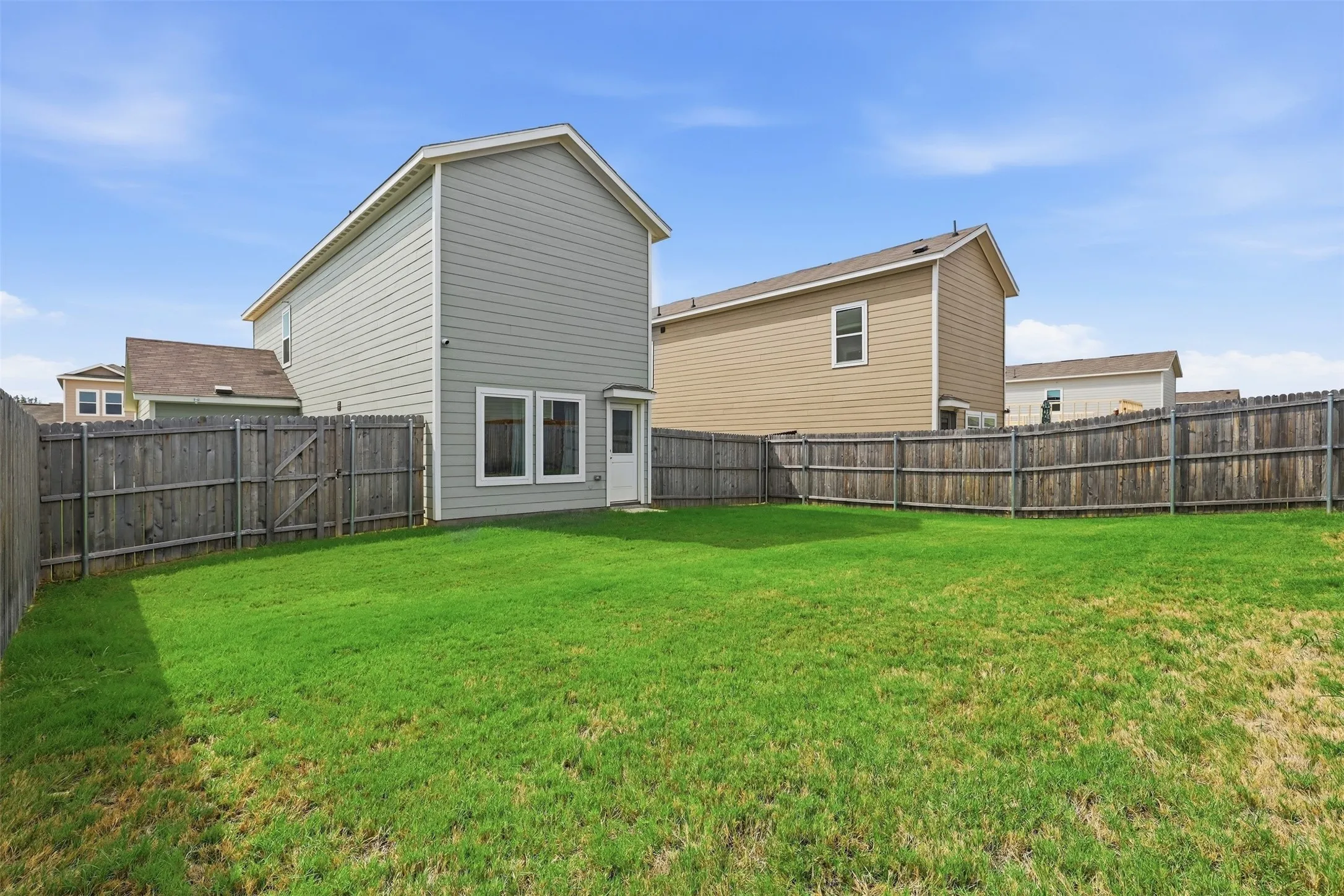 Single Family Residence For Sale in Tarrant County , 1429 Teak Lane, Fort Worth, Texas 76140, 3 Bedroom, 3 Bathroom, 2 Garage spaces, 1,256 Sqft, built in 2024, mls#21401751, Real Estate Agent in Fort Worth, Homes For Sale in Tarrant county, Homes For Sale in Fort Worth, Realtor in Fort Worth Texas, Real Estate Brokerage Independent Realty Texas, Luminita Cordes Realtor