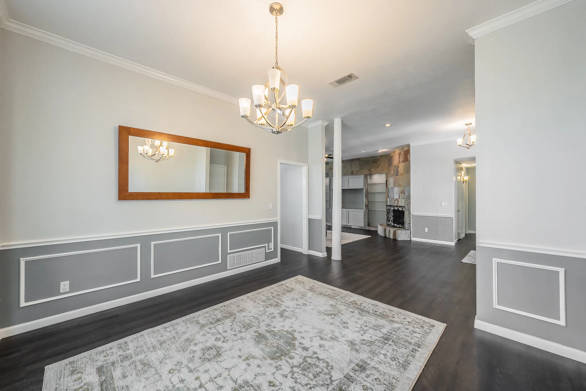 Single Family Residence For Sale in Denton County , 865 Kingwood Court, Highland Village, Texas 75077, 3 Bedroom, 3 Bathroom, 2 Garage spaces, 2,413 Sqft, built in 1991, mls#21397882, Real Estate Agent in Highland Village, Homes For Sale in Denton county, Homes For Sale in Highland Village, Realtor in Highland Village Texas, Real Estate Brokerage Independent Realty Texas, Luminita Cordes Realtor