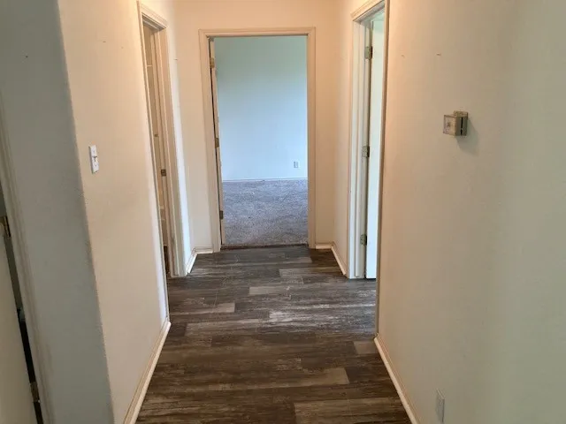 Single Family Residence For Sale in Williamson County , 148 Amber Lane, Jarrell, Texas 76537, 2 Bedroom, 2 Bathroom, 2 Garage spaces, 982 Sqft, built in 2007, mls#21401746, Real Estate Agent in Jarrell, Homes For Sale in Williamson county, Homes For Sale in Jarrell, Realtor in Jarrell Texas, Real Estate Brokerage Independent Realty Texas, Luminita Cordes Realtor