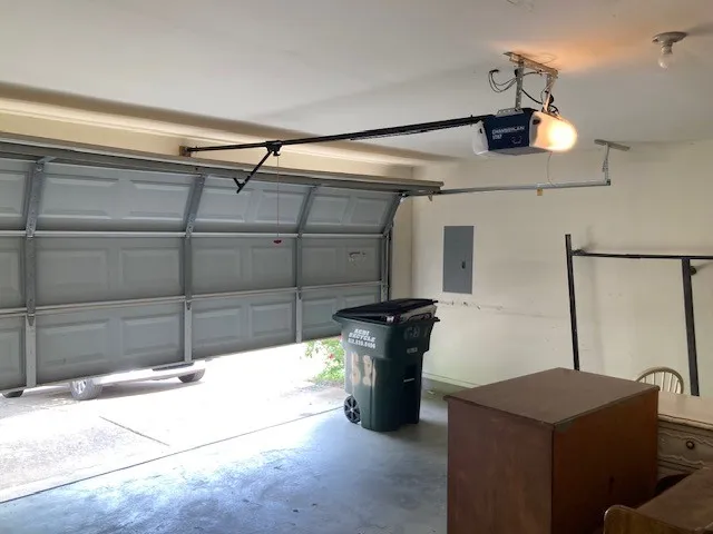 Single Family Residence For Sale in Williamson County , 148 Amber Lane, Jarrell, Texas 76537, 2 Bedroom, 2 Bathroom, 2 Garage spaces, 982 Sqft, built in 2007, mls#21401746, Real Estate Agent in Jarrell, Homes For Sale in Williamson county, Homes For Sale in Jarrell, Realtor in Jarrell Texas, Real Estate Brokerage Independent Realty Texas, Luminita Cordes Realtor