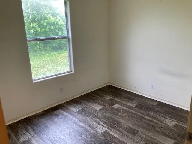 flooring in bedroom