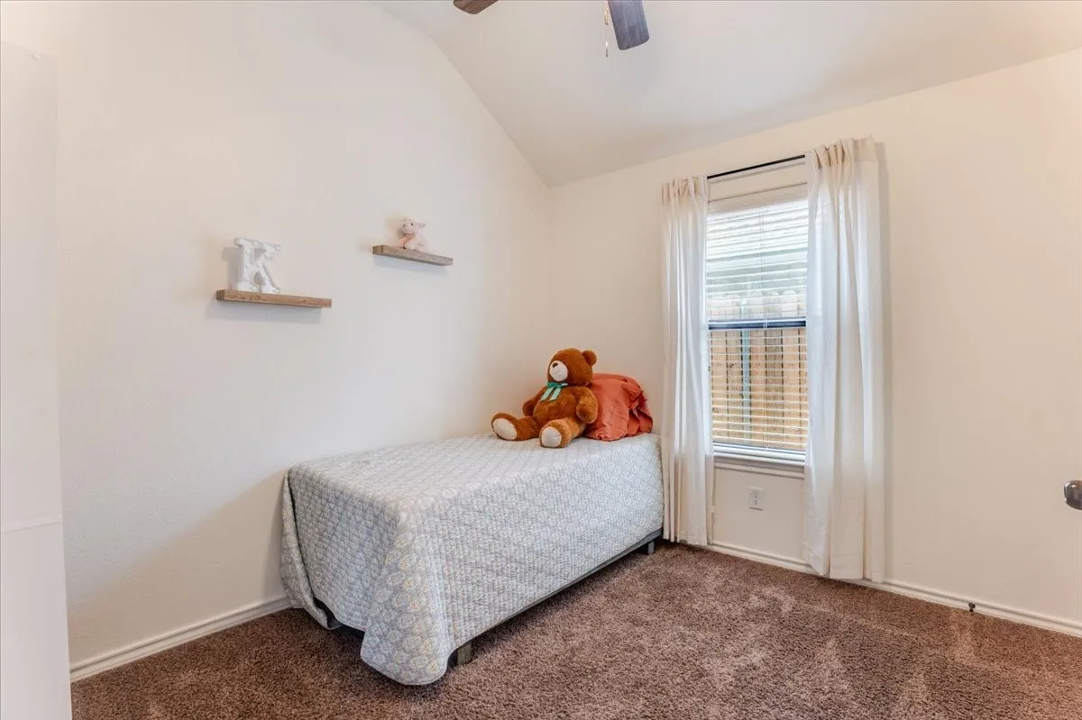 Single Family Residence For Sale in Hood County , 9120 Parkview Circle, Tolar, Texas 76476, 4 Bedroom, 2 Bathroom, 2 Garage spaces, 1,711 Sqft, built in 2013, mls#21401758, Real Estate Agent in Tolar, Homes For Sale in Hood county, Homes For Sale in Tolar, Realtor in Tolar Texas, Real Estate Brokerage Independent Realty Texas, Luminita Cordes Realtor