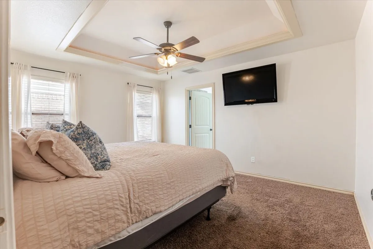 Single Family Residence For Sale in Hood County , 9120 Parkview Circle, Tolar, Texas 76476, 4 Bedroom, 2 Bathroom, 2 Garage spaces, 1,711 Sqft, built in 2013, mls#21401758, Real Estate Agent in Tolar, Homes For Sale in Hood county, Homes For Sale in Tolar, Realtor in Tolar Texas, Real Estate Brokerage Independent Realty Texas, Luminita Cordes Realtor