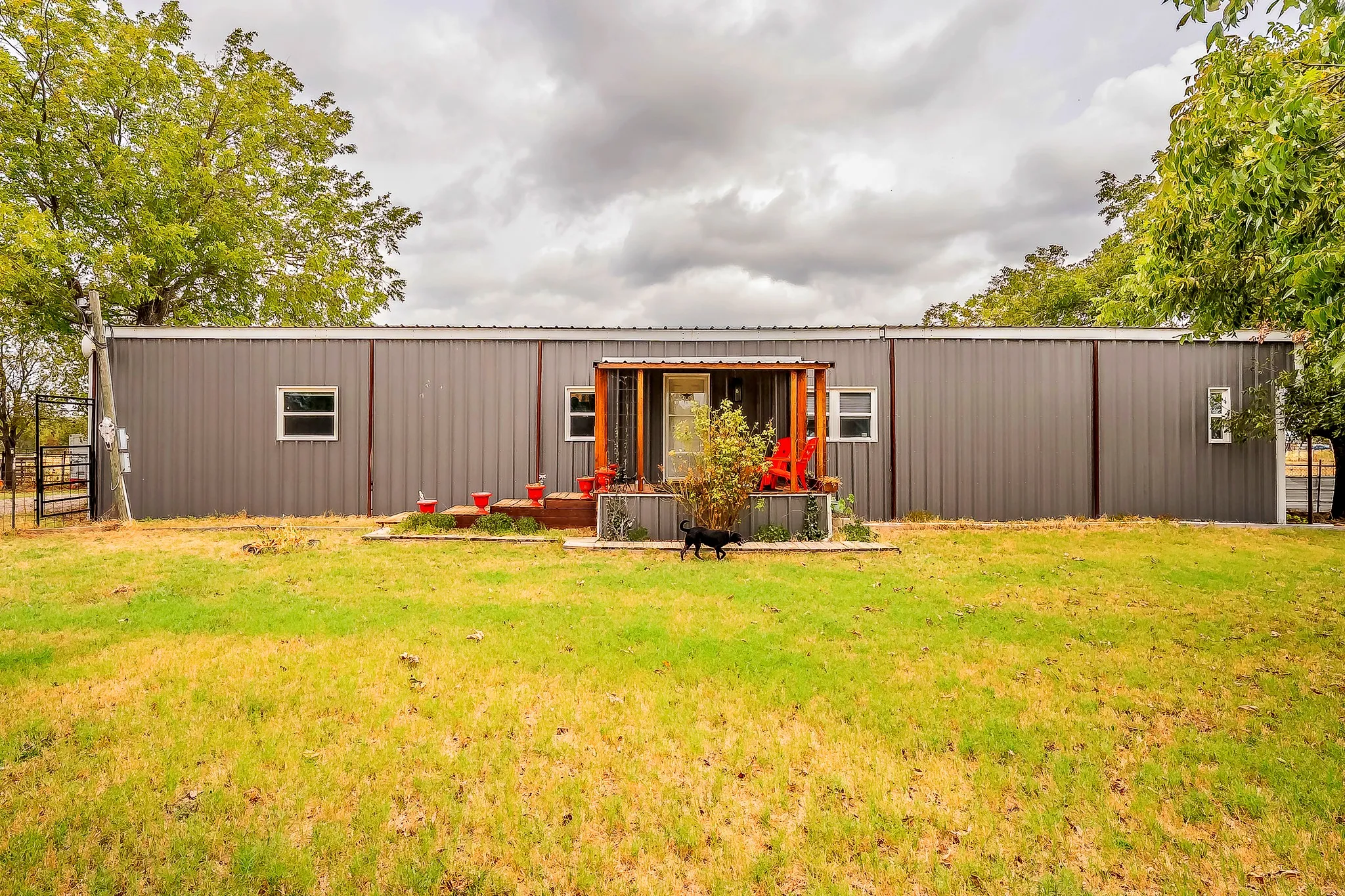 Mobile Home For Sale in Palo Pinto County , 87 Ledbetter Drive, Mineral Wells, Texas 76067, 3 Bedroom, 2 Bathroom, Garage spaces, 1,120 Sqft, built in 1977, mls#21397896, Real Estate Agent in Mineral Wells, Homes For Sale in Palo Pinto county, Homes For Sale in Mineral Wells, Realtor in Mineral Wells Texas, Real Estate Brokerage Independent Realty Texas, Luminita Cordes Realtor