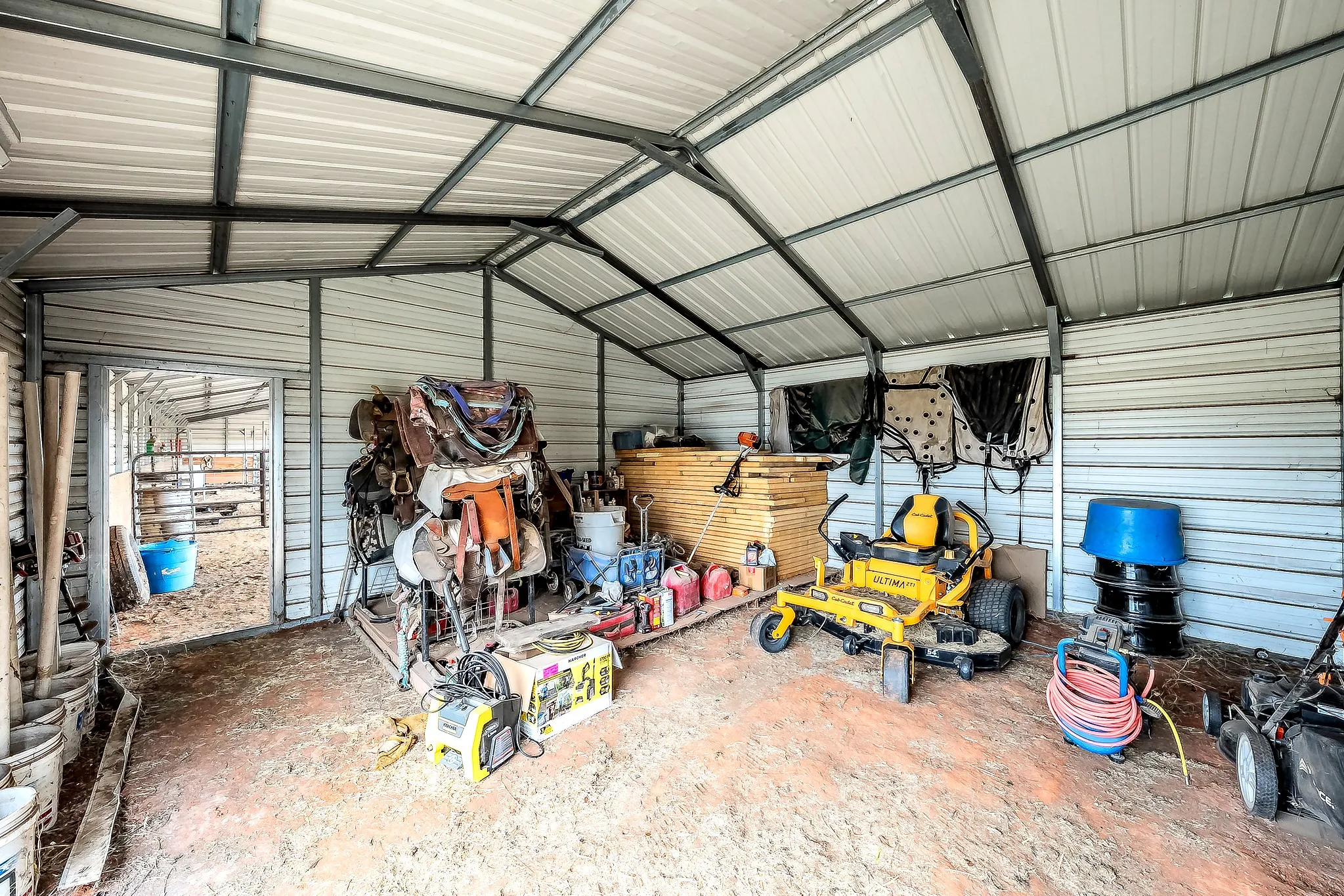 Mobile Home For Sale in Palo Pinto County , 87 Ledbetter Drive, Mineral Wells, Texas 76067, 3 Bedroom, 2 Bathroom, Garage spaces, 1,120 Sqft, built in 1977, mls#21397896, Real Estate Agent in Mineral Wells, Homes For Sale in Palo Pinto county, Homes For Sale in Mineral Wells, Realtor in Mineral Wells Texas, Real Estate Brokerage Independent Realty Texas, Luminita Cordes Realtor