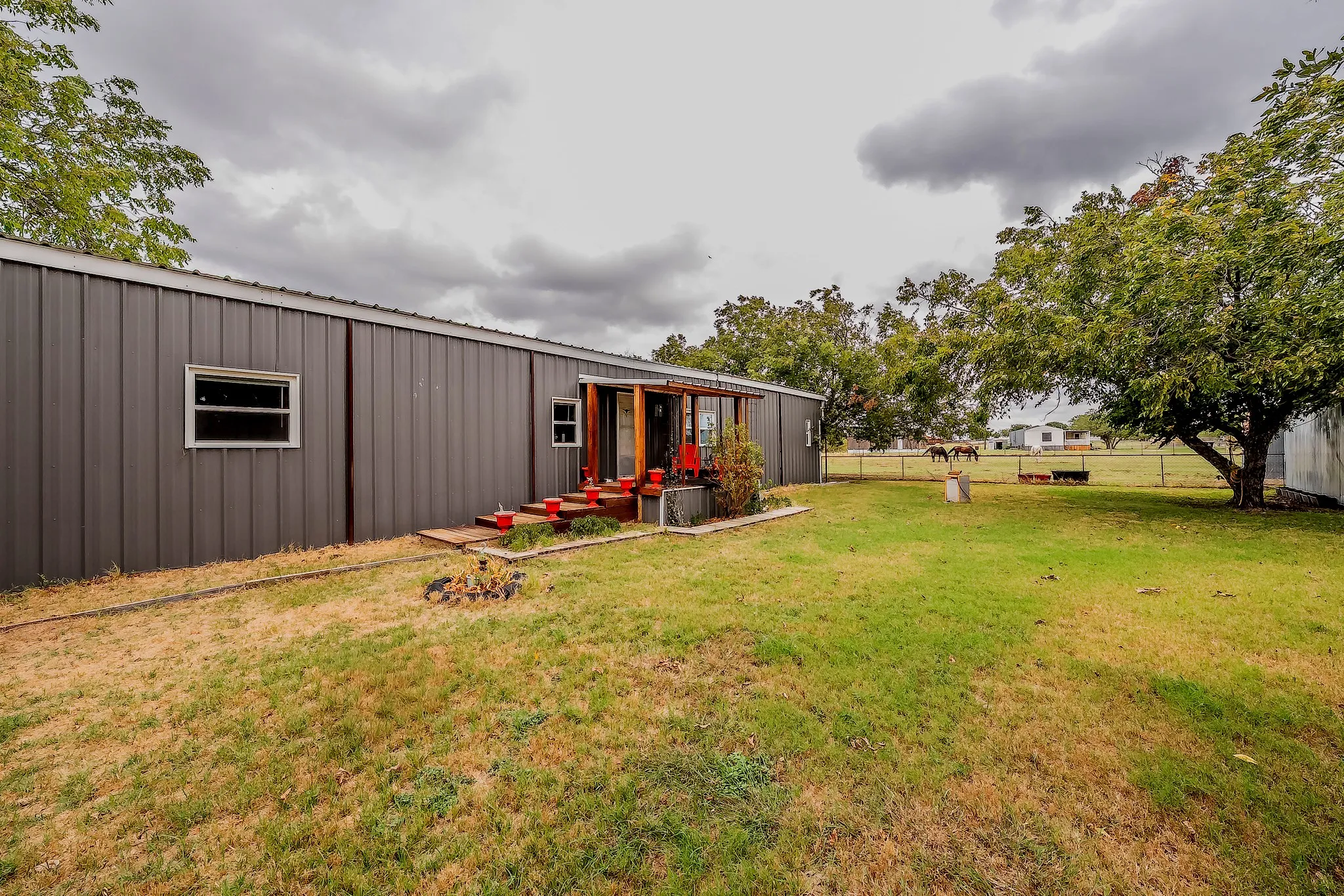 Mobile Home For Sale in Palo Pinto County , 87 Ledbetter Drive, Mineral Wells, Texas 76067, 3 Bedroom, 2 Bathroom, Garage spaces, 1,120 Sqft, built in 1977, mls#21397896, Real Estate Agent in Mineral Wells, Homes For Sale in Palo Pinto county, Homes For Sale in Mineral Wells, Realtor in Mineral Wells Texas, Real Estate Brokerage Independent Realty Texas, Luminita Cordes Realtor