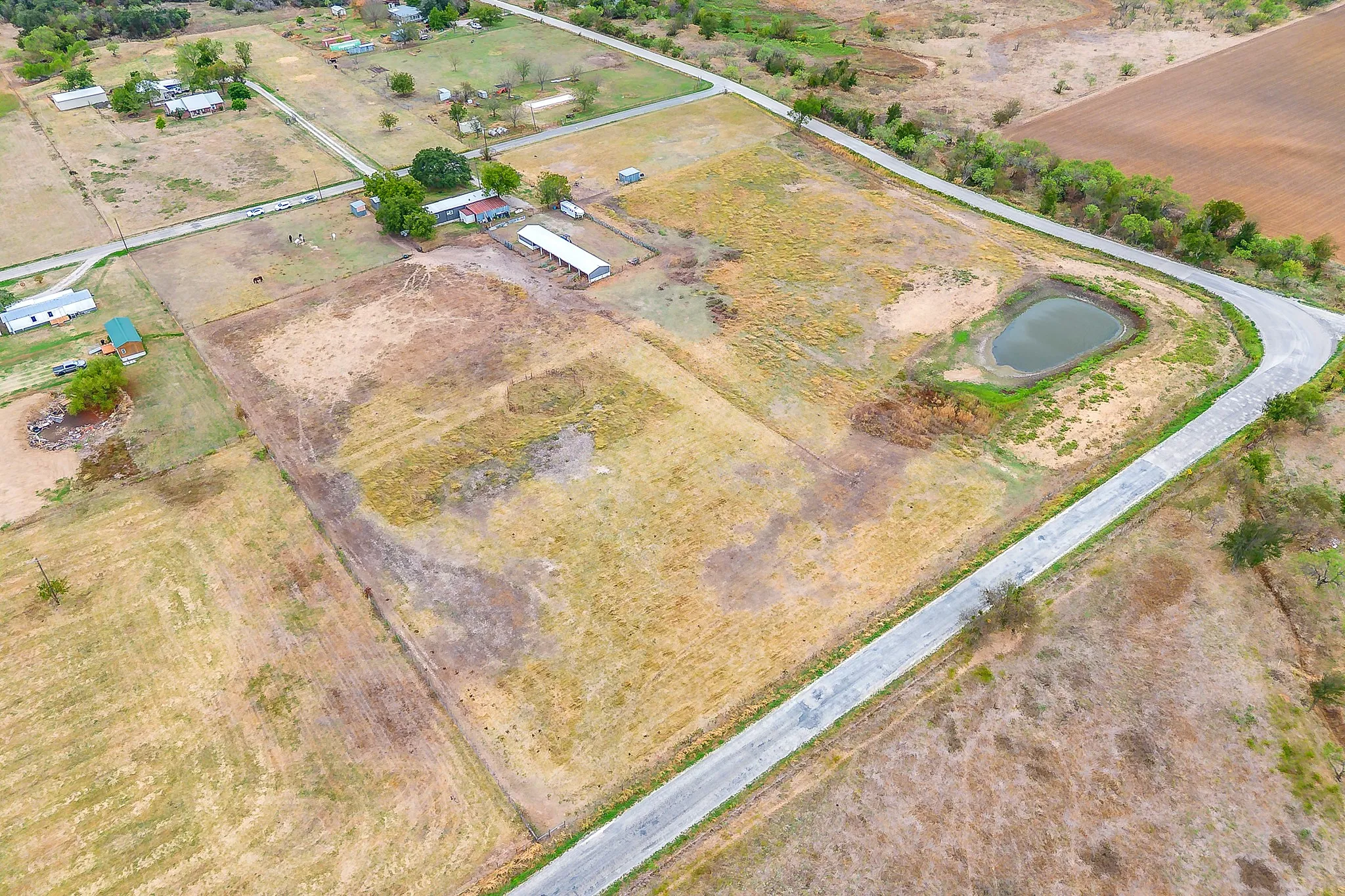Mobile Home For Sale in Palo Pinto County , 87 Ledbetter Drive, Mineral Wells, Texas 76067, 3 Bedroom, 2 Bathroom, Garage spaces, 1,120 Sqft, built in 1977, mls#21397896, Real Estate Agent in Mineral Wells, Homes For Sale in Palo Pinto county, Homes For Sale in Mineral Wells, Realtor in Mineral Wells Texas, Real Estate Brokerage Independent Realty Texas, Luminita Cordes Realtor
