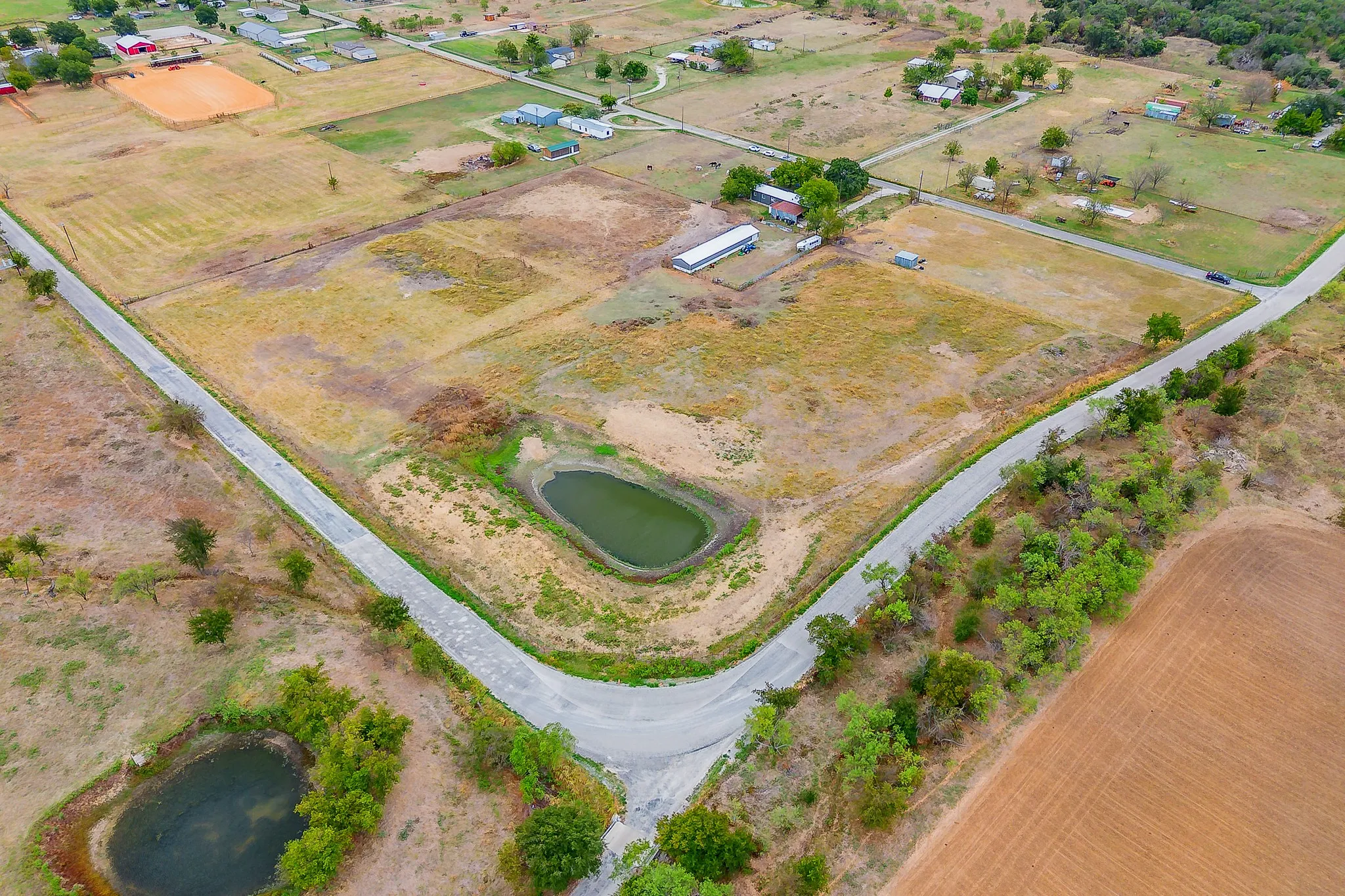 Mobile Home For Sale in Palo Pinto County , 87 Ledbetter Drive, Mineral Wells, Texas 76067, 3 Bedroom, 2 Bathroom, Garage spaces, 1,120 Sqft, built in 1977, mls#21397896, Real Estate Agent in Mineral Wells, Homes For Sale in Palo Pinto county, Homes For Sale in Mineral Wells, Realtor in Mineral Wells Texas, Real Estate Brokerage Independent Realty Texas, Luminita Cordes Realtor