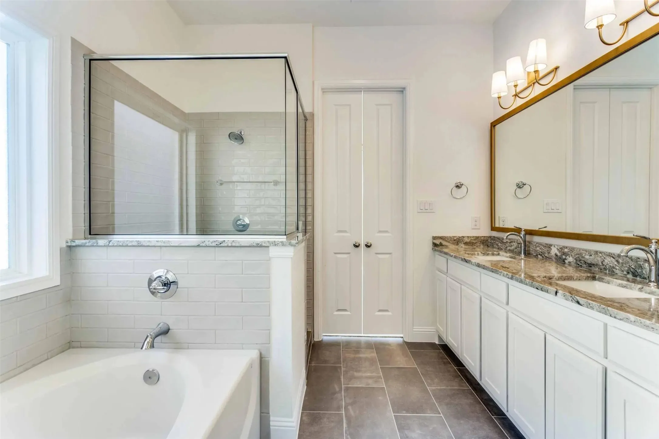 Single Family Residence For Rent in Parker County , 238 Observation Drive N, Aledo, Texas 76008, 4 Bedroom, 3 Bathroom, 2 Garage spaces, 2,850 Sqft, built in 2023, mls#21401766, Real Estate Agent in Aledo, Homes For Rent in Parker county, Homes For Rent in Aledo, Realtor in Aledo Texas, Real Estate Brokerage Independent Realty Texas, Luminita Cordes Realtor